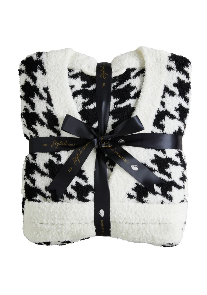 Houndstooth Buttery Robe | The Styled Collection