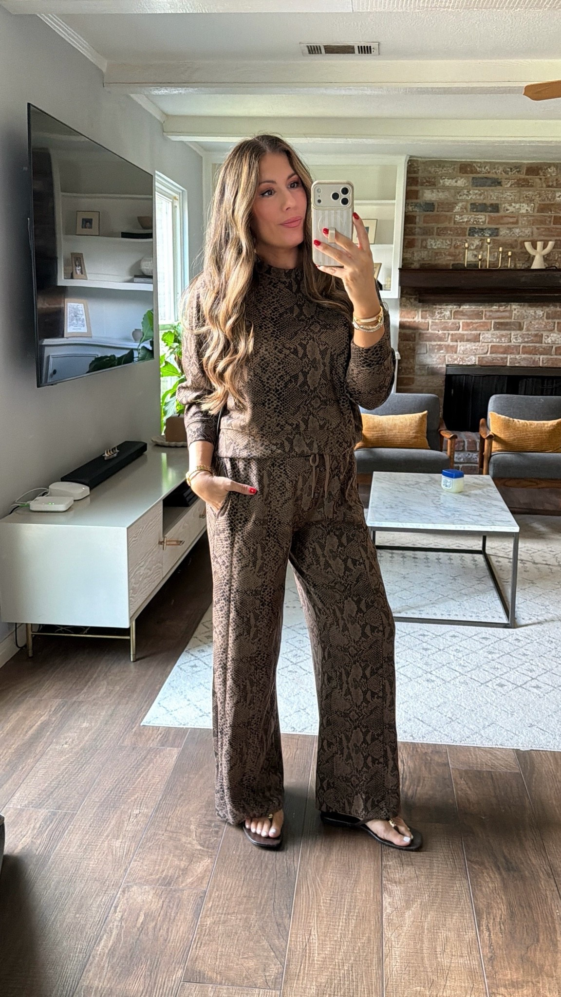 Walmart Scubaknit at it again!! This Scoop sweatpants and pullover are insane!! The snake print is stunning for fall

Wearing size medium in both; running a little oversized but I prefer it that way. I’m 5’6”

#LTKmomlife #LTKOver40 #LTKxWalmart