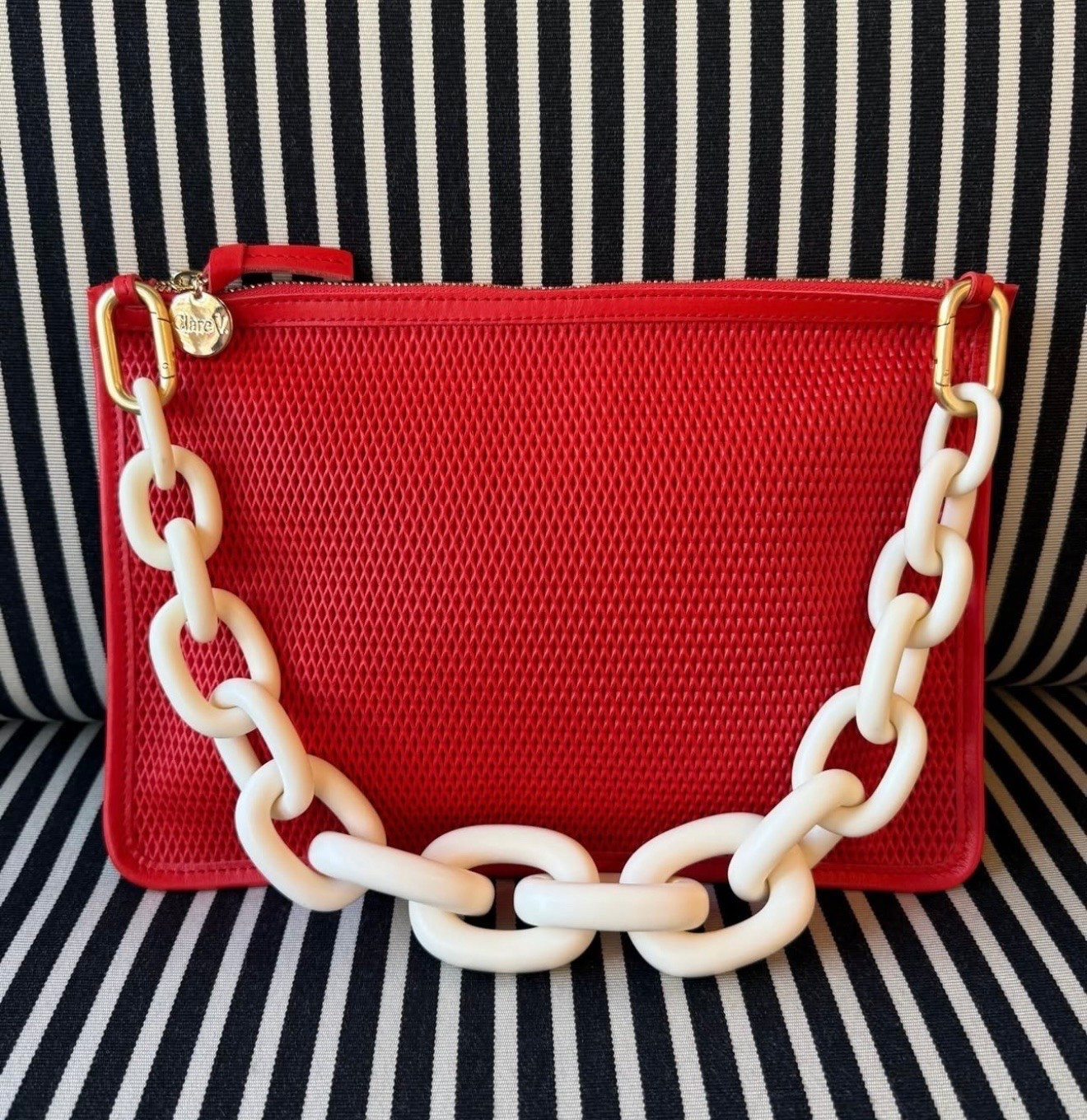 free gift this weekend at the Clare V. sale

#LTKSaleAlert #LTKOver40 #LTKootd