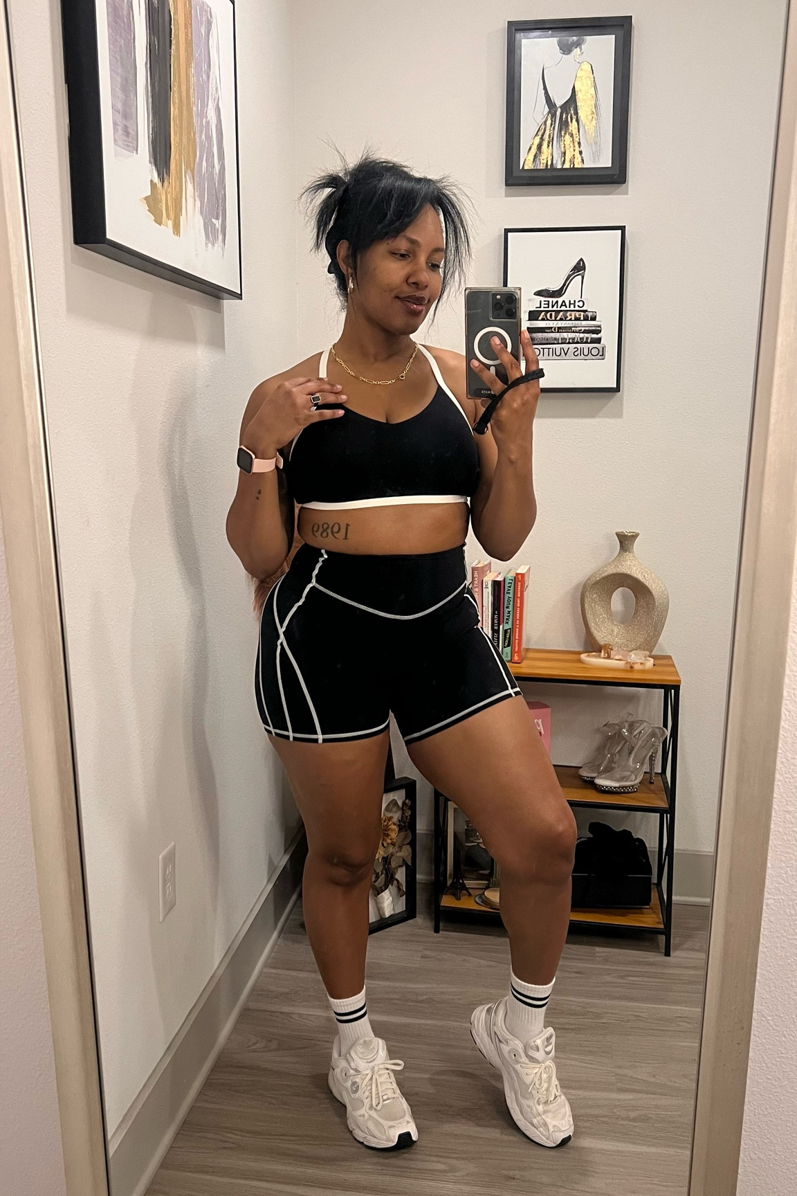 The aesthetic of white outline just hit different! This workout outfit is so chic with these details 🤍🖤

Found it on Amazon and it’s from AoxJox! Runs true to size  

#LTKFindsUnder50 #LTKActive #LTKStyleTip