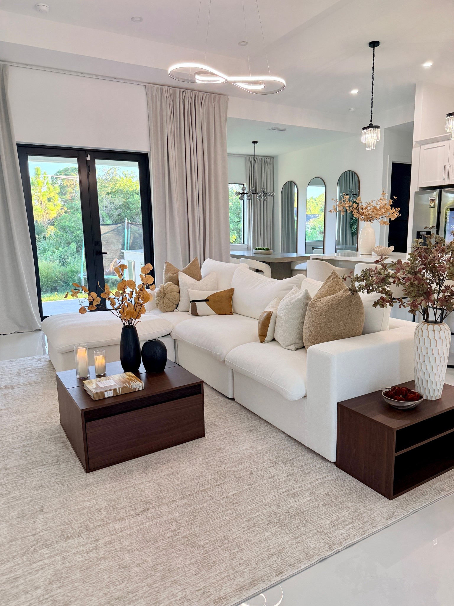 Versatile + modern storage you’ll actually want to show off 🏡✨
I used the Linsy Home Cabik-I modular storage cabinets to create a coffee table + side table setup in my brother’s living room and the options are endless. Perfect for hiding blankets, candles, or styling with décor for fall 🍂.

🛒 Shop the exact pieces below & use code LH-KATIE10 for 10% off sitewide!

#LTKHome #LTKSaleAlert #ModularFurniture #SmallSpaceLiving #HomeDecor

#LTKSeasonal #LTKHome