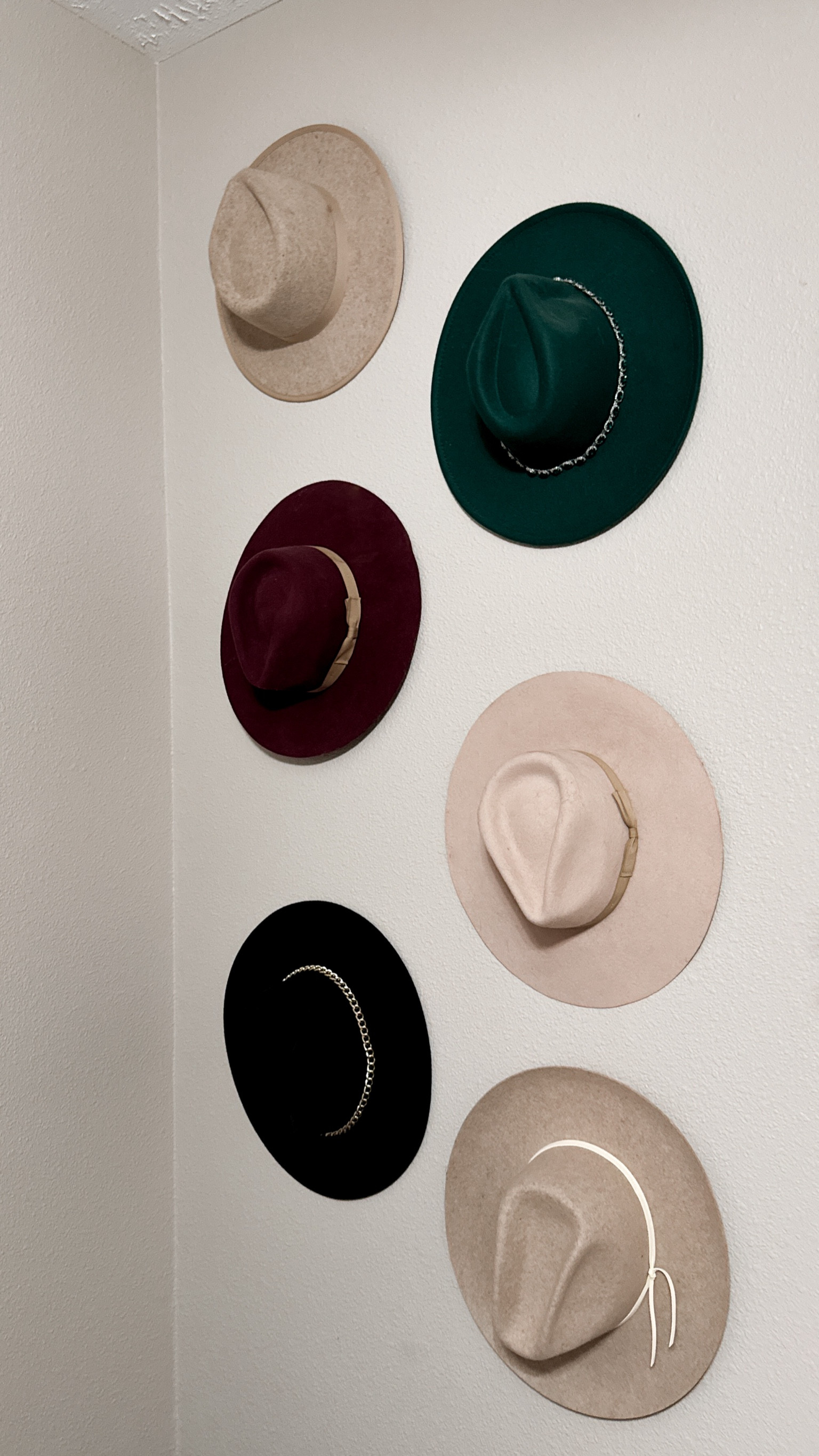 Hat wall inspo!

#LTKMostLoved #LTKFindsUnder100 #LTKStyleTip
