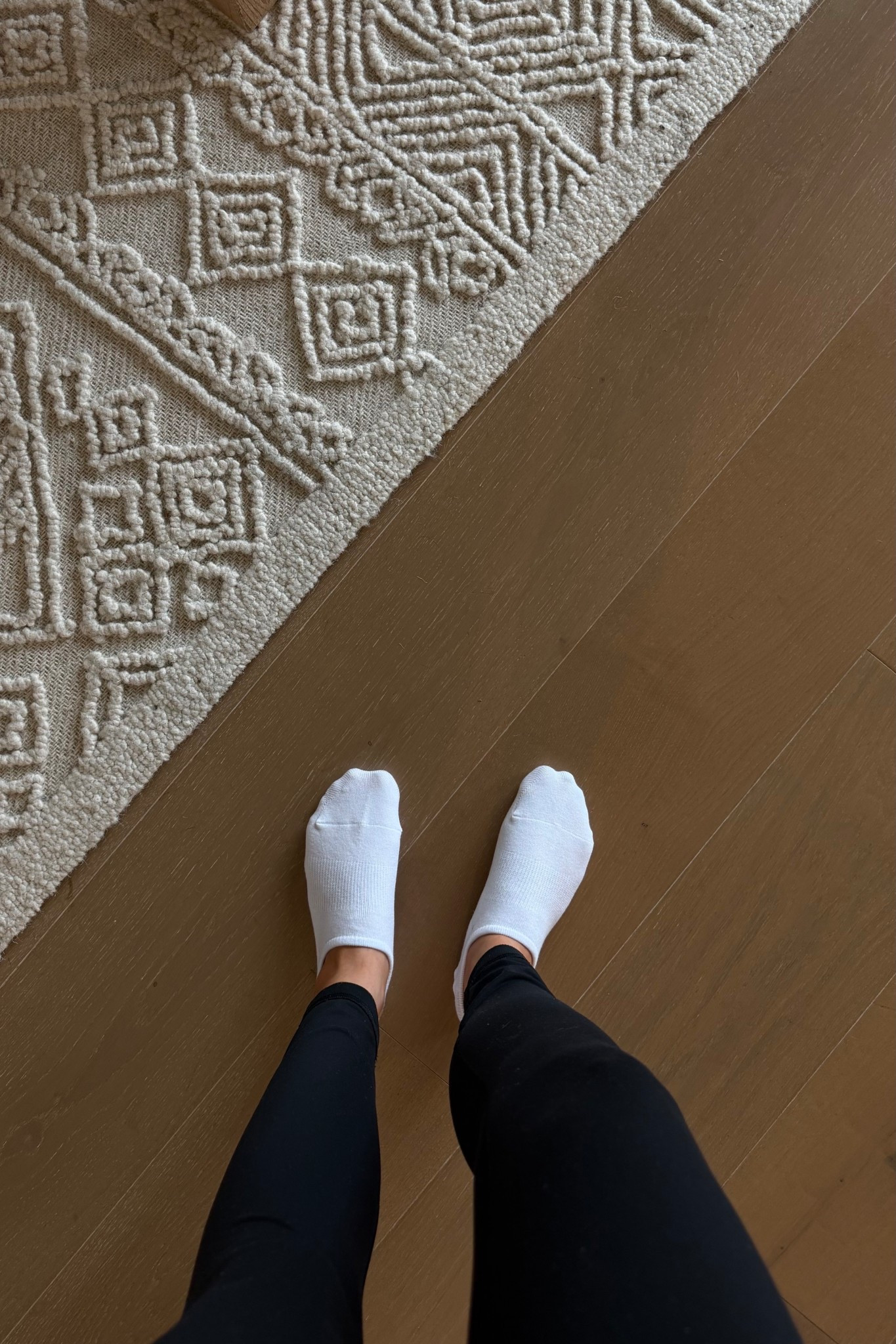 best no shoe socks that don’t fall down! rug old from rugsusa 