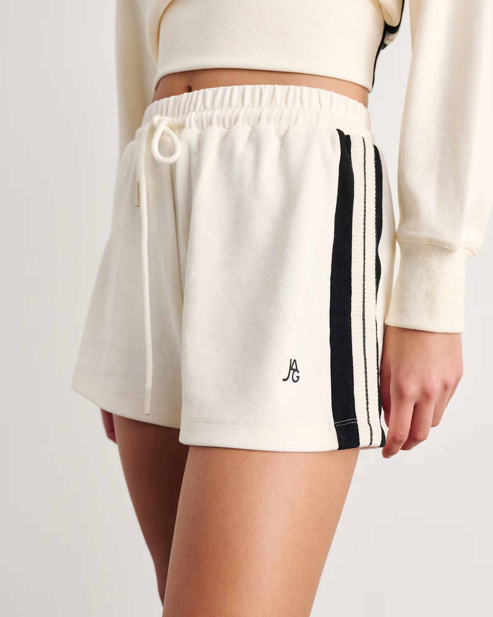 Leonie Pull On Short | JAG (Australia & New Zealand)