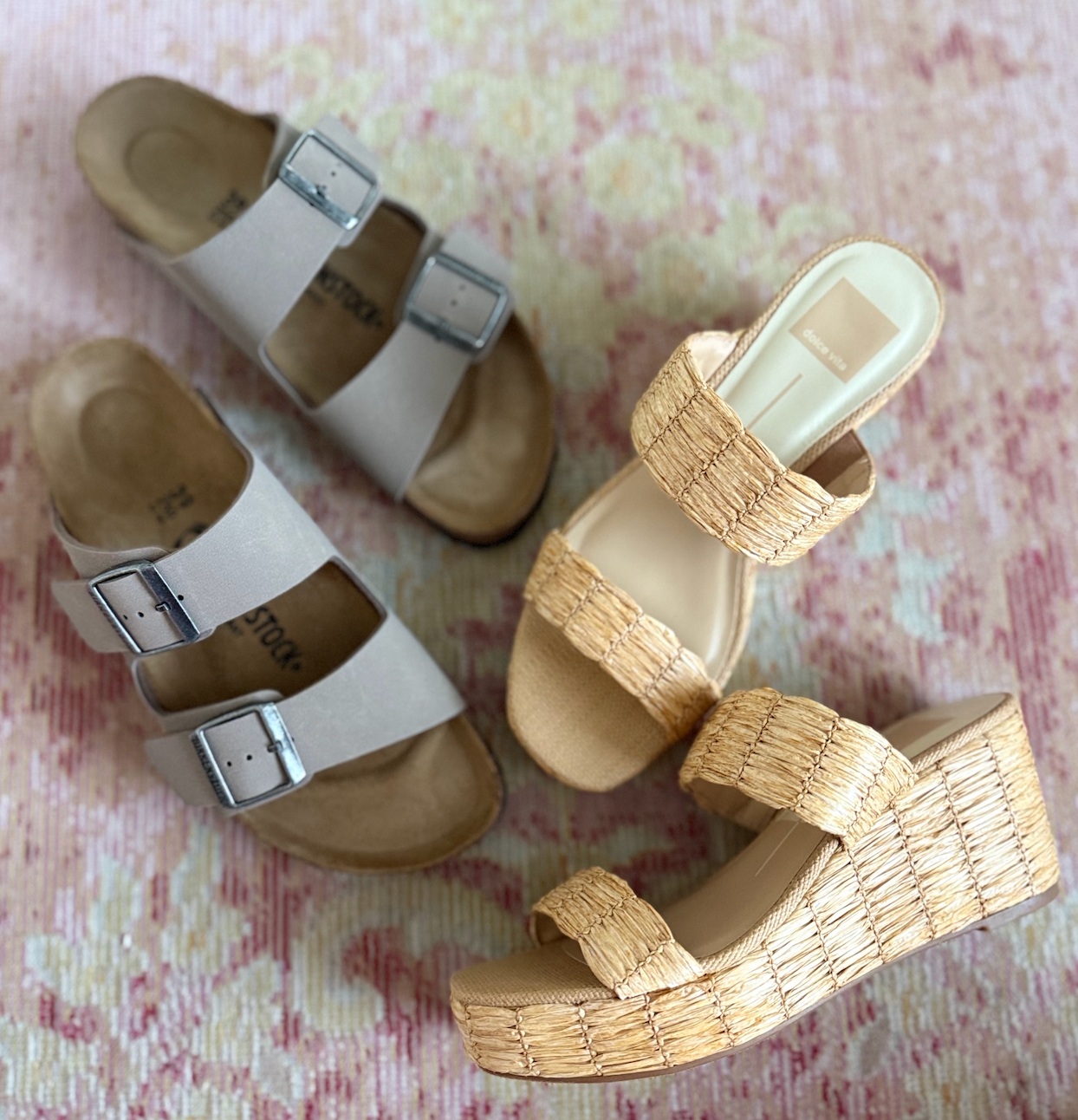 Comfortable neutral sandals for summer 

 