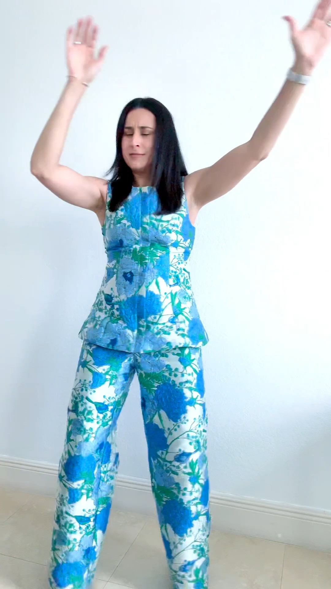 Spring & summer looks are coming!

I’m just so happy, I had to dance it out 💃🏻

I’ll be sharing those looks all month long. Youll see some quick videos showing you how the pieces move & longer formwt vifros where i gibe you more details om the style, fit, & feel of each piece 🤍

Everything you’ll be seeing is linked here so save this post for a quick reference guide if any of the outfits catch your attention 🚨 

spring outfits • spring wedding outfit • summer wedding outfit • summer outfit • vacation outfit • Easter outfit • tropical vacation looks • Easter outfit ideas • spring looks • summer looks • date night outfit 




#LTKgrwm #LTKvlog #LTKootd