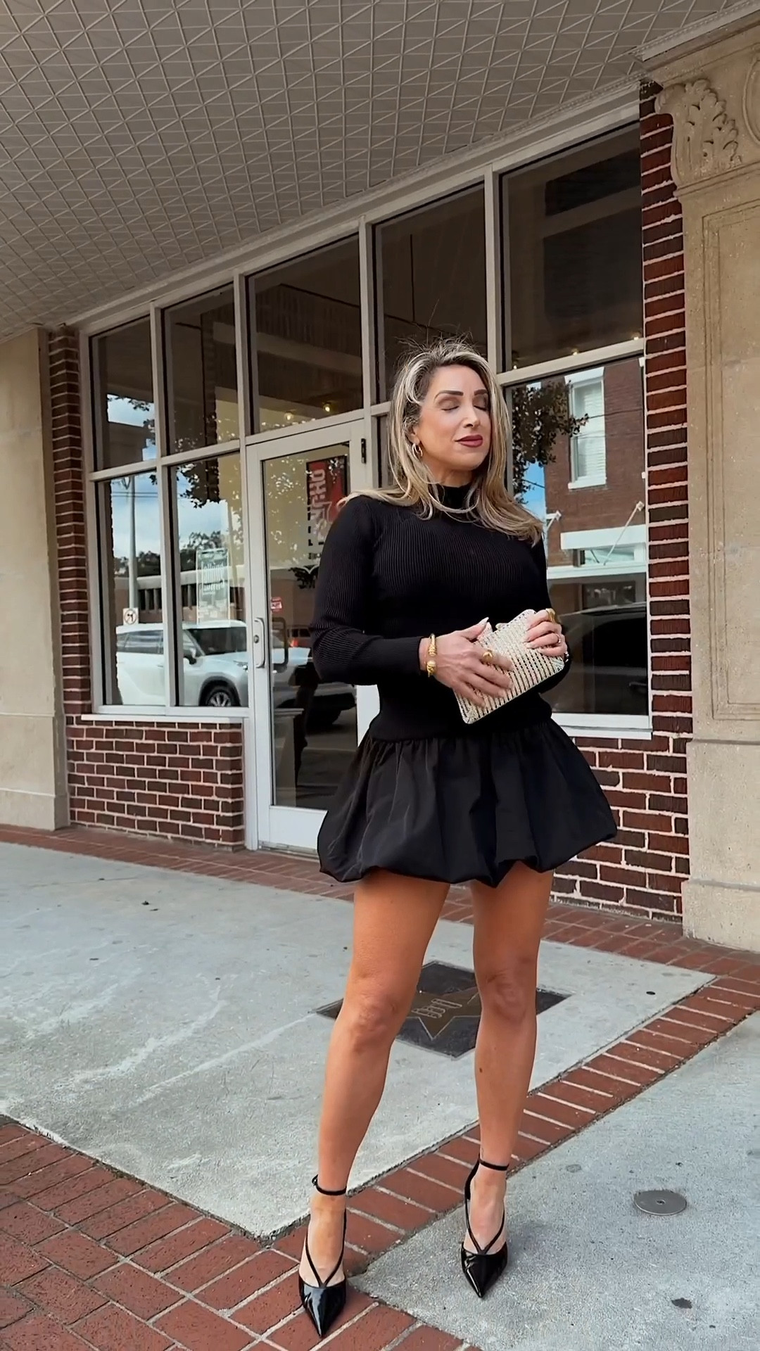 A little black dress for the holidays. ♠️✨

Holiday dress, lbd, bubble skirt, fall outfit, party dress, Christmas event dress

#LTKStyleTip #LTKParties #LTKHoliday