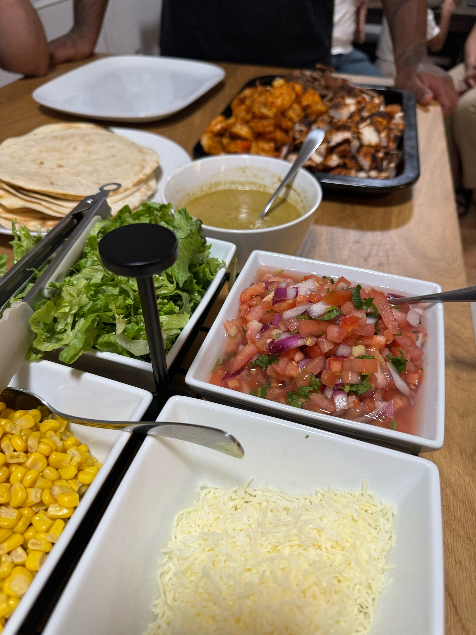 4 section dish! Perfect for hosting and taco night ☺️

#LTKFamily #LTKHome