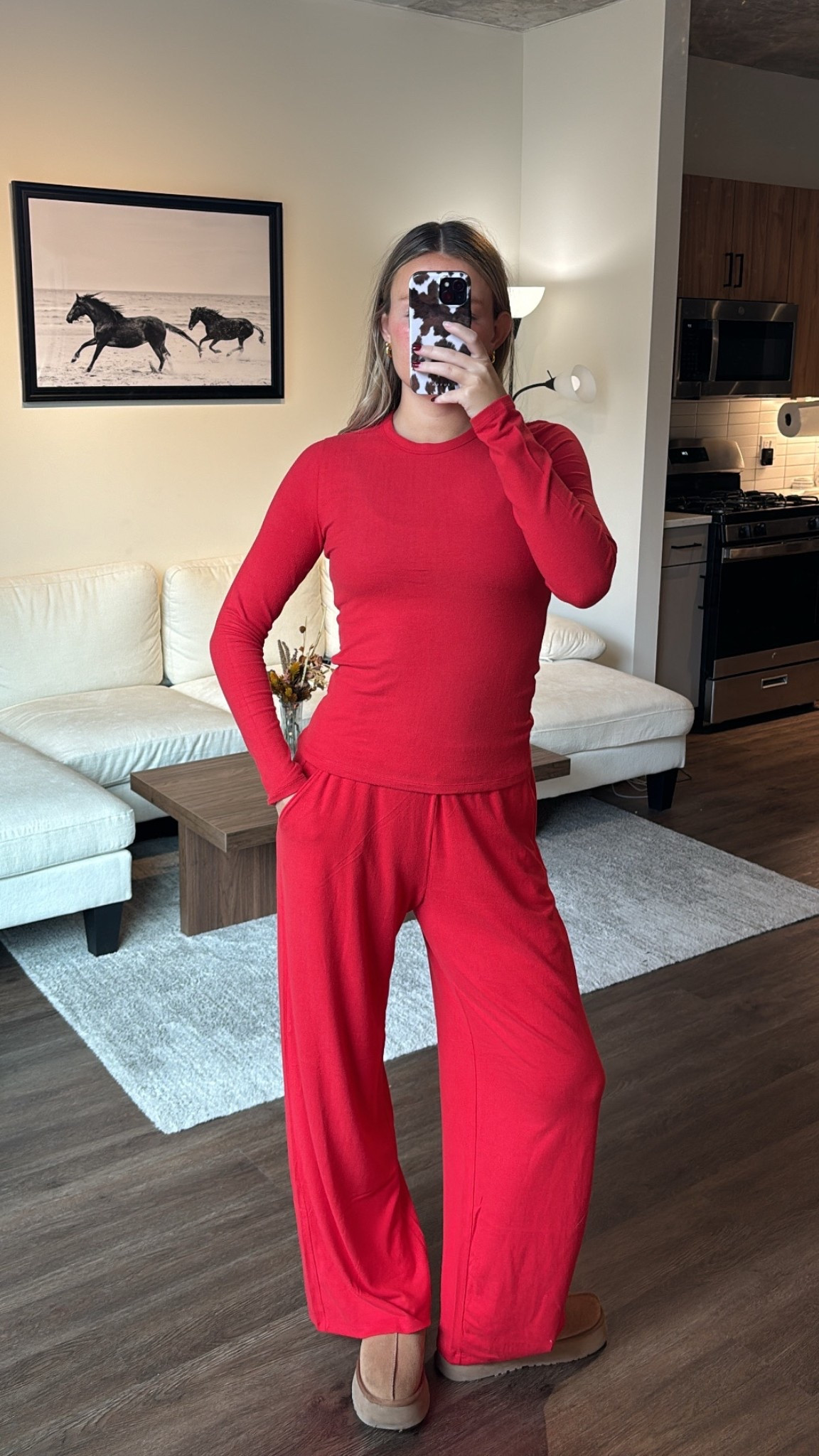 Wearing a small in both!! Take an extra 15% off with code AFFLEECE

Color: red

@abercrombie #abercrombiepartner