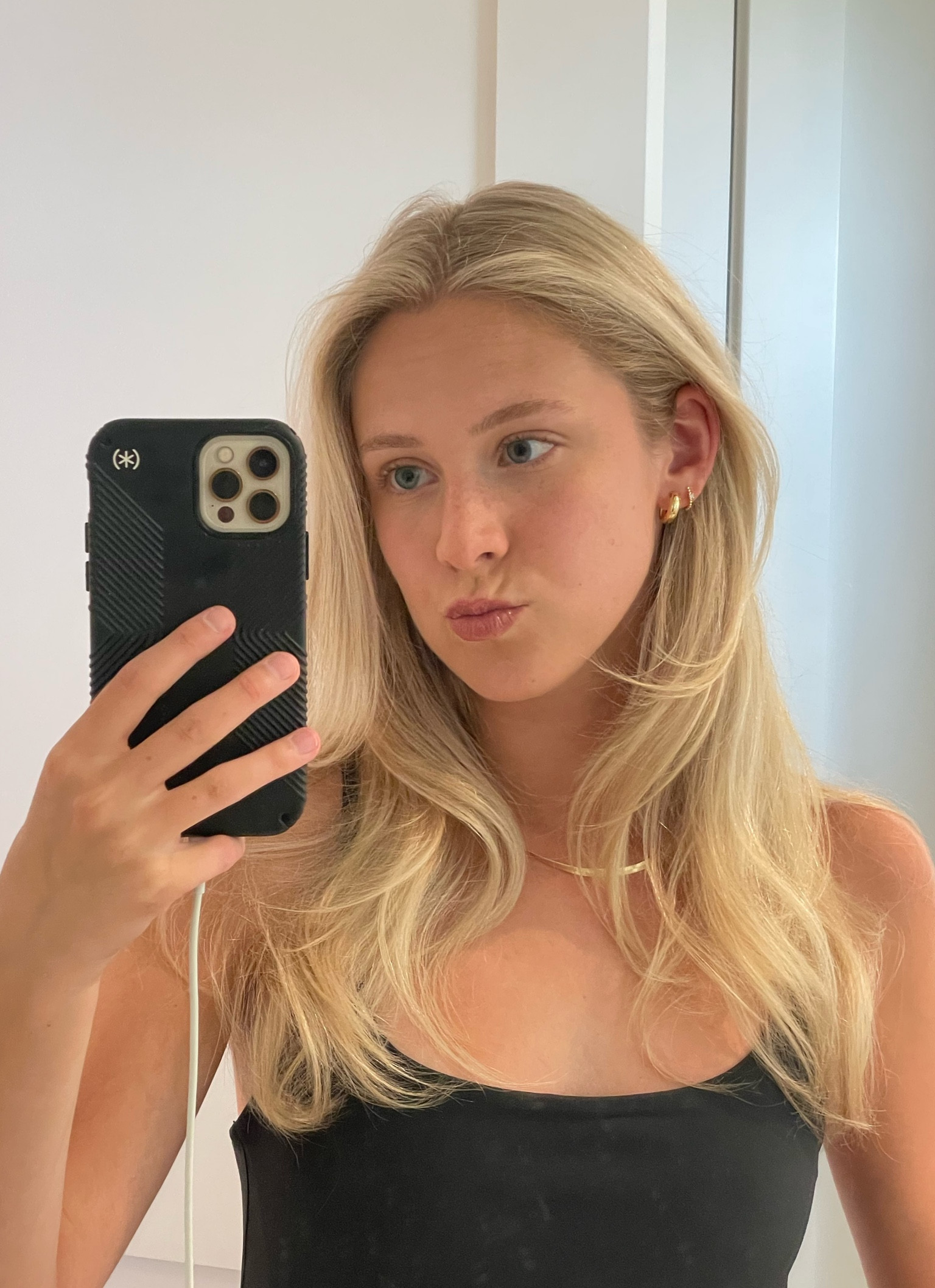 Day 2 hair from my favorite hot rollers.
Go-to daily earrings & gold necklace pairing. #LTKhair #hair #goldjewelry #jewelry #baublebar #amazon #kendrascott #hotrollers

#LTKbeauty #LTKFind #LTKunder100