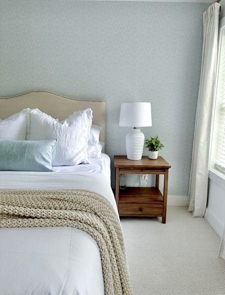 Bedroom decor, bedding, throw pillows, guest bedroom

#LTKhome #LTKfindsunder100 #LTKfamily