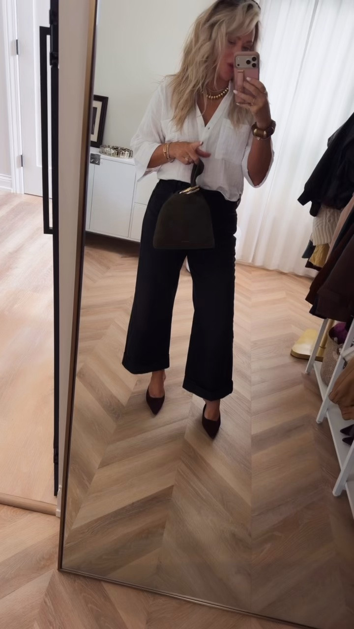 The only mules I bought from the NSALE! 🤎 I couldn't pass up this gorgeous dark chocolate brown. I love mixing rich brown with black—it looks so elevated for fall. They're surprisingly comfortable and such a great price for the sale. And can we talk about that bag?! 😍 I'm obsessed... especially the suede green color. 

Mules. Brown mules. Chocolate brown. Suede bag. Green suede bag. Fall shoes. Fall accessories. Nordstrom Anniversary Sale. NSALE. Neutral style. Women's fashion. Fall outfit ideas.

#LTKSaleAlert #LTKWorkwear #LTKootd