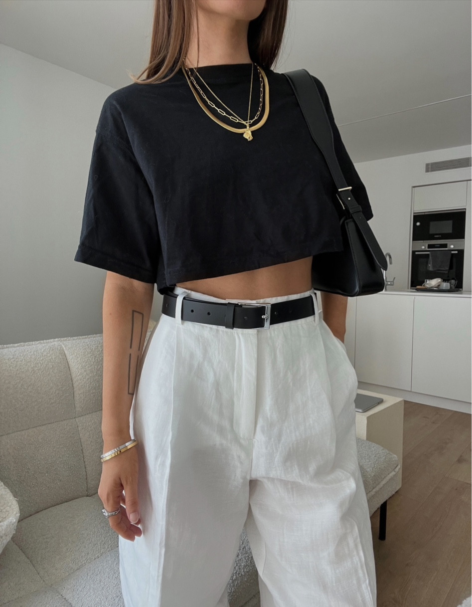 Black and white outfit for Summer: white linen trousers and cropped black t-shirt 

#LTKeurope #LTKSeasonal #LTKstyletip