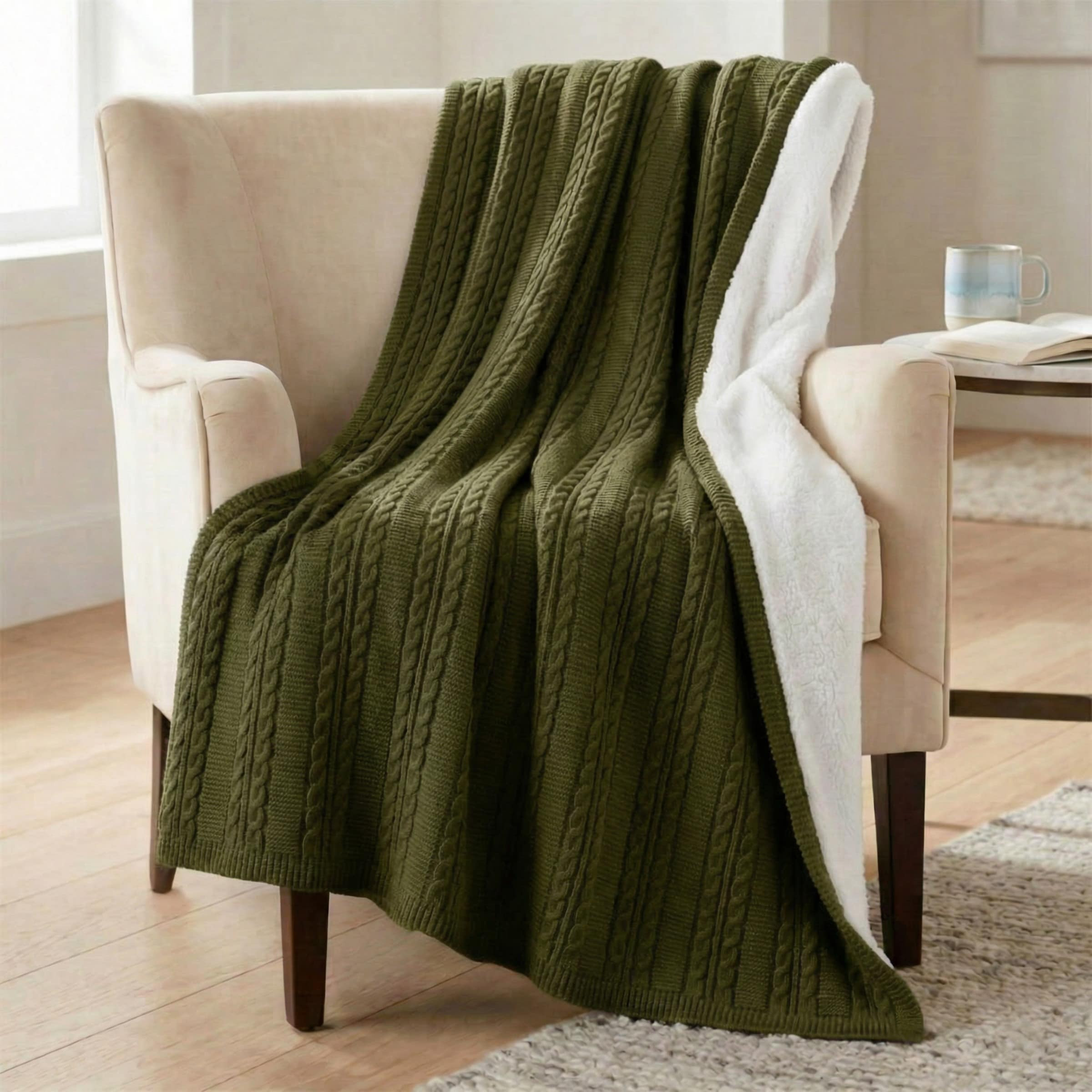 Lavish Home Green 60-in x 80-in Polyester Throw one_size | 66-THROW80-G | Lowe's