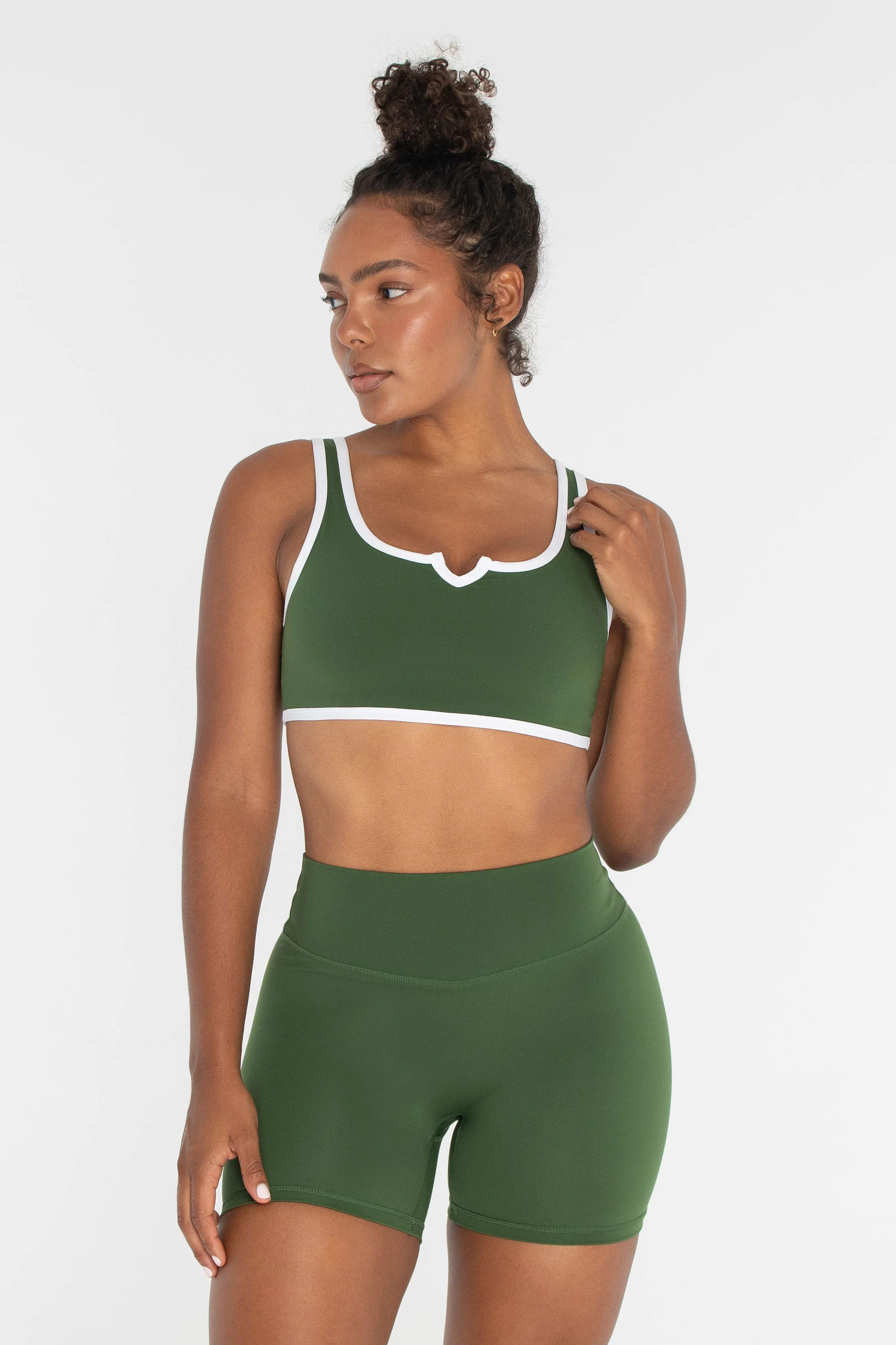 V Scoop Bra - Meadow/White | FORM