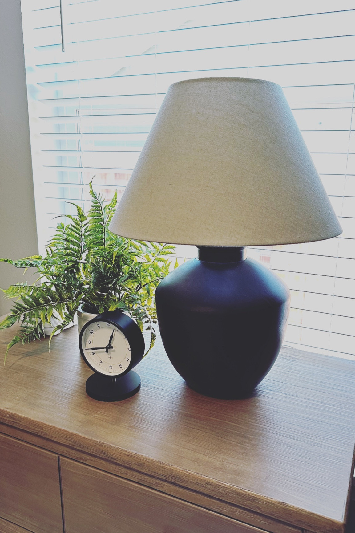 Another favorite lamp! This is in the boys bunk room!

Lamps, kids room, boys room, nightstand decor, black lamp, nightstands 

#LTKhome