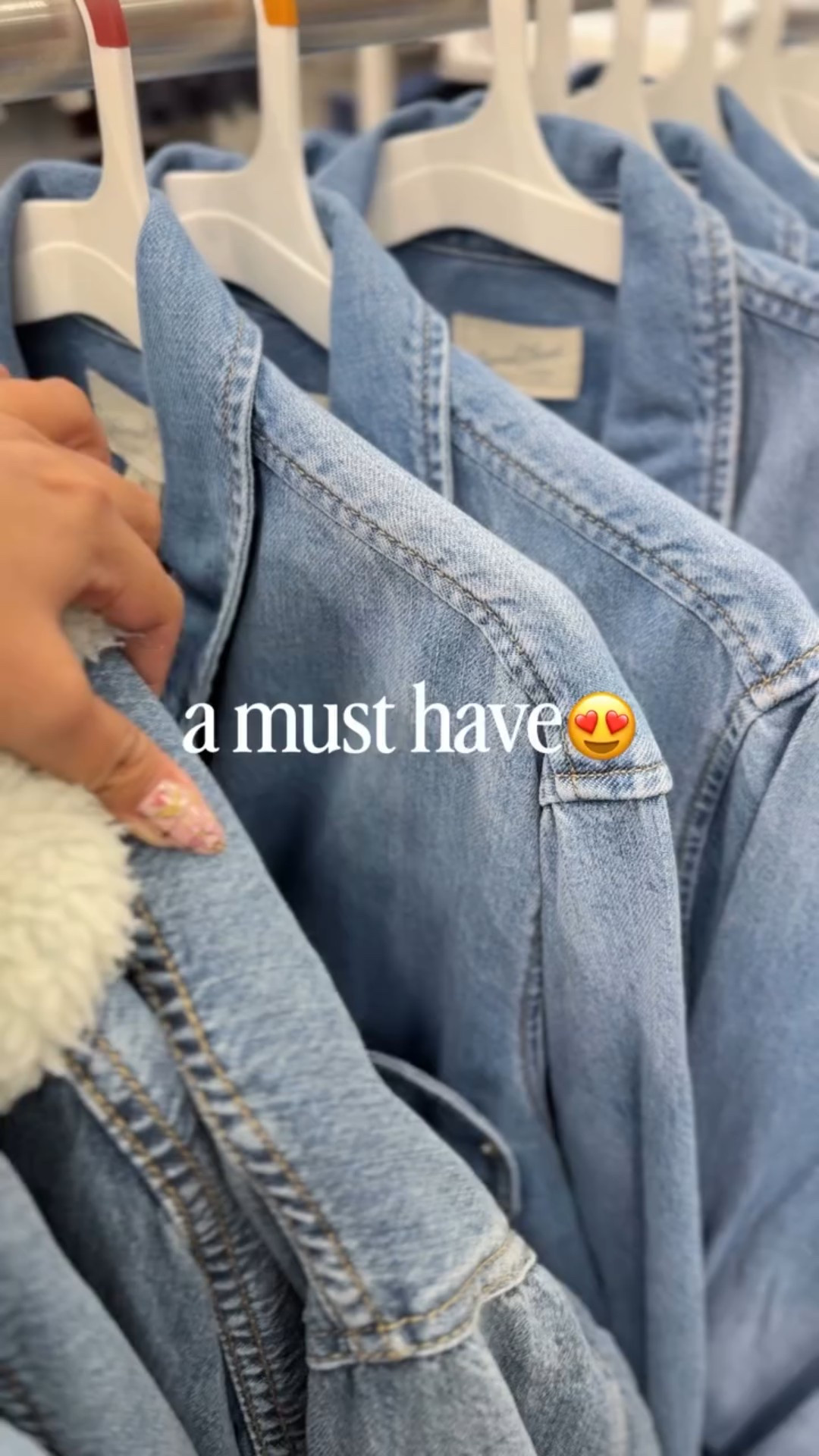 Are you kidding me?! The tiny heart pocket has me 😍 this denim shirt is perfect for Valentine’s Day♥️

#target #targetfinds #newattarget #valentinesday #valentinesdaystyle