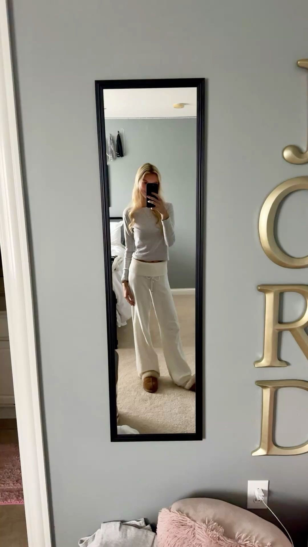 Brandy melville grey long sleeve with frankies bikinis whire foldover pants snd ugg slippers

#LTKdayinmylife #LTKootd #LTKHome