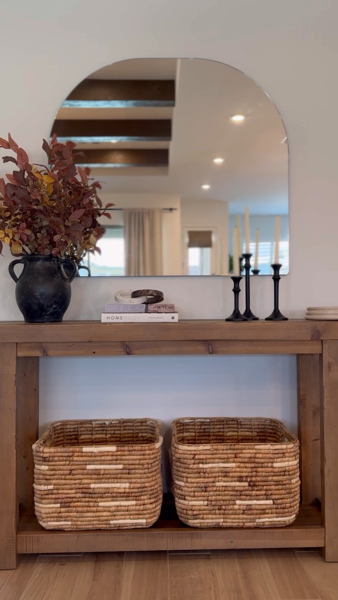 Fall entry way refresh

#consoletable #homedecor #falldecor

#LTKSeasonal #LTKHome #LTKFallSale