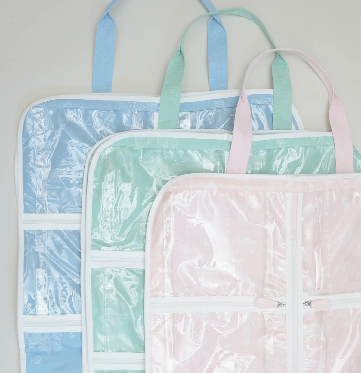 Bitty Green Bag for travel with kids | Bitty Green