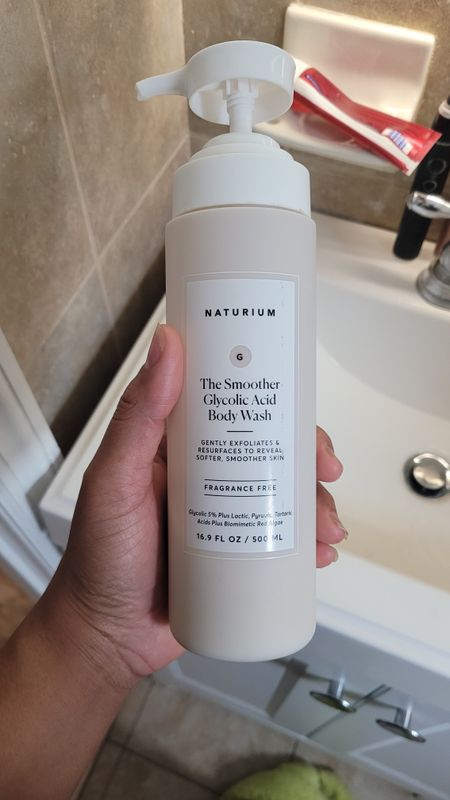I love this bodywash. It's great for dark spots. Use it on your body and face. Your bikini line will thank you!

#LTKfindsunder50 #LTKbeauty