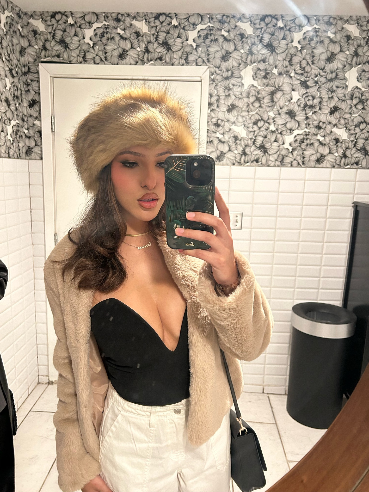 🐿️

#LTKSeasonal #LTKfindsunder100 #LTKbeauty