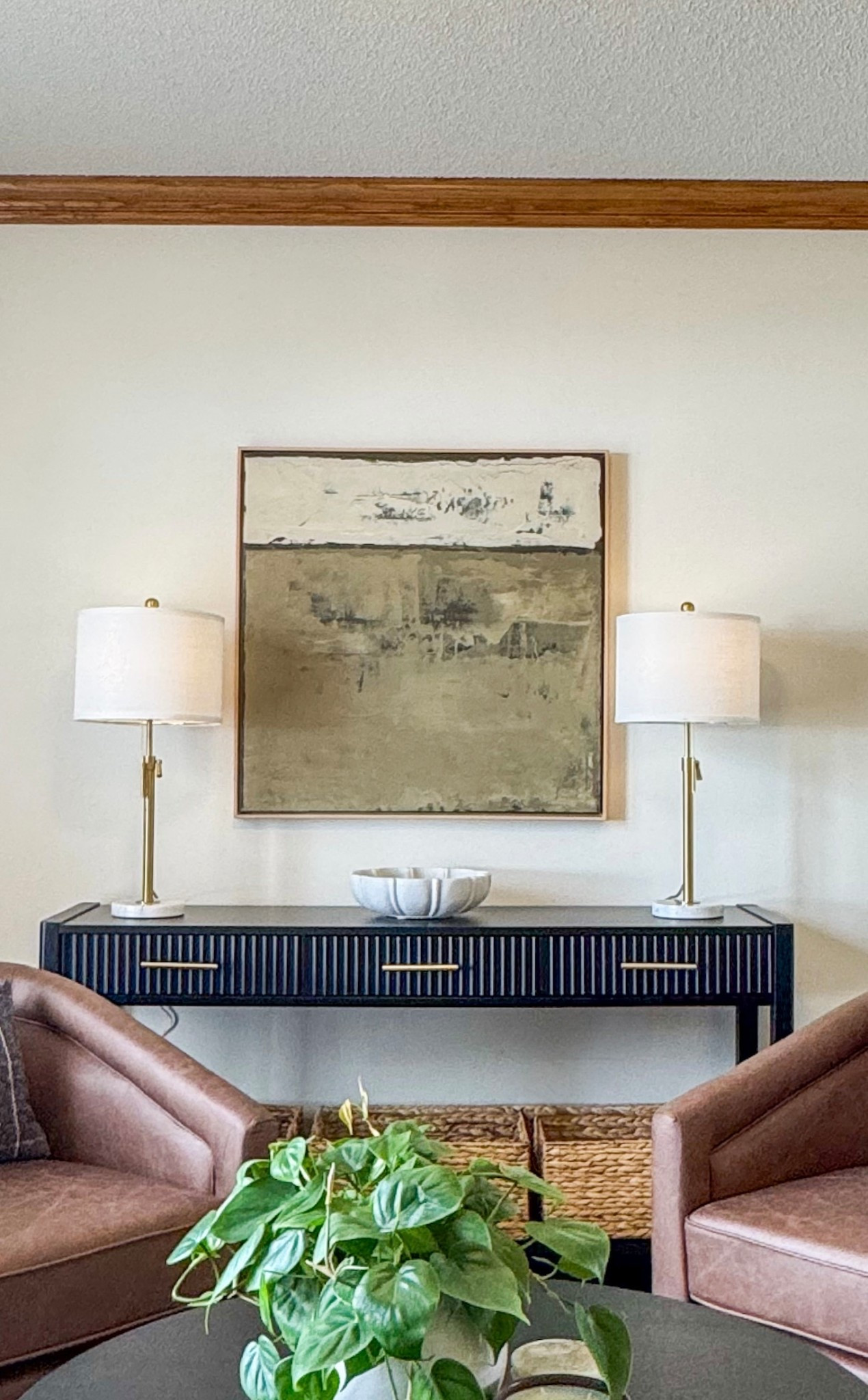 Console table styling 
Modern art for home 
Affordable art 


#LTKFindsUnder100 #LTKStyleTip #LTKHome