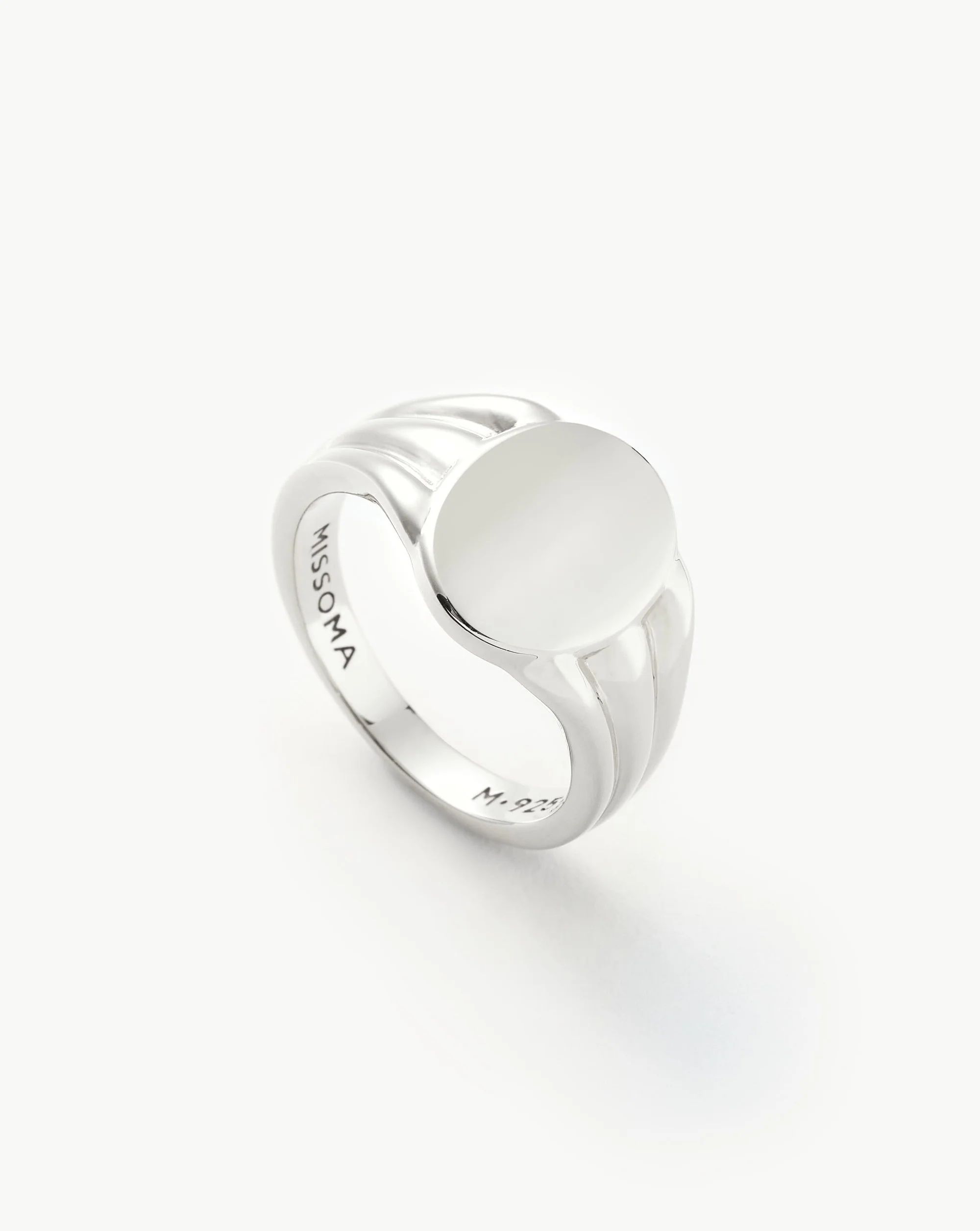 Engravable Oval Signet Ring | Sterling Silver | Missoma