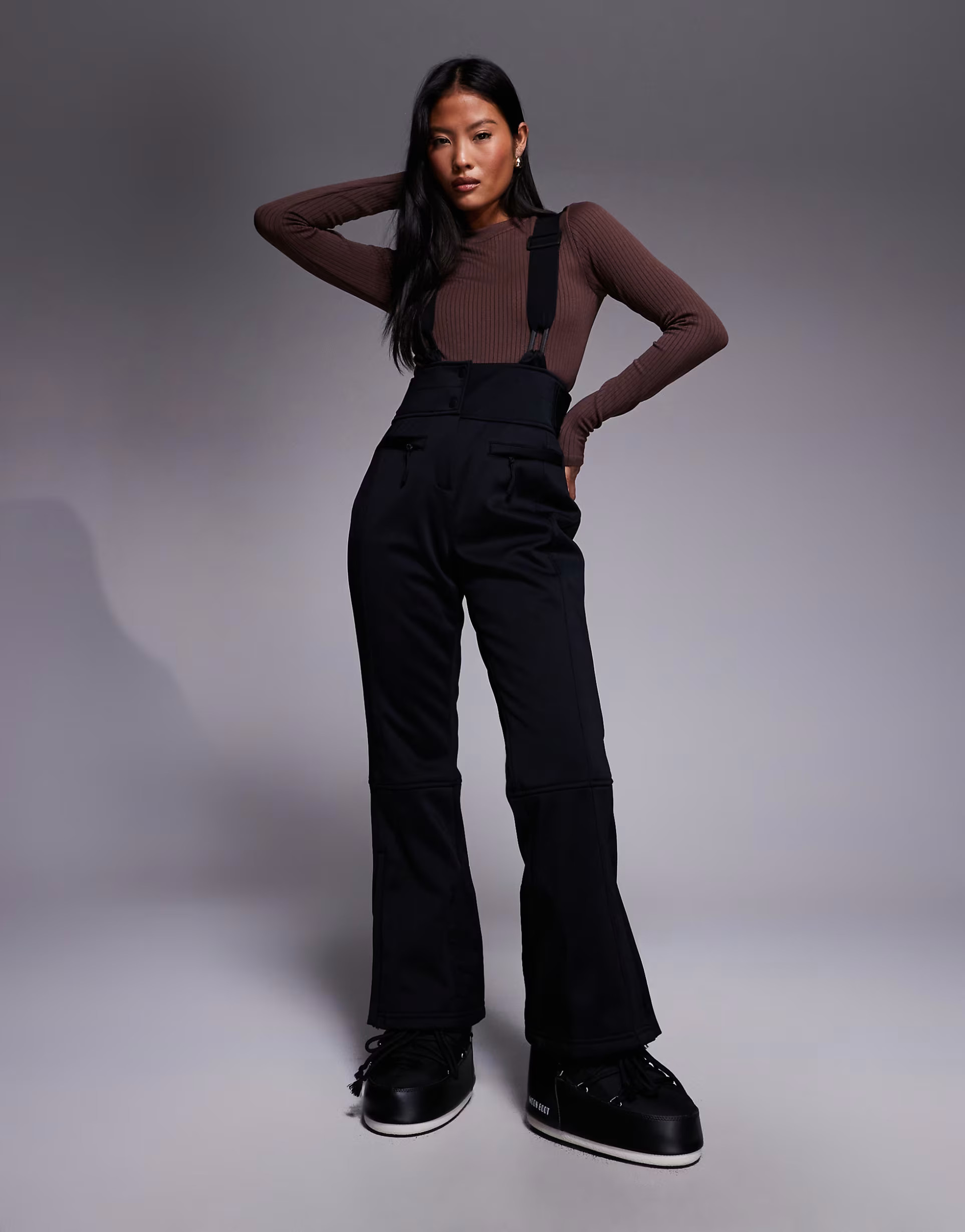 ASOS 4505 Petite Ski soft shell water repellent kick flare ski pants in black | ASOS (Global)