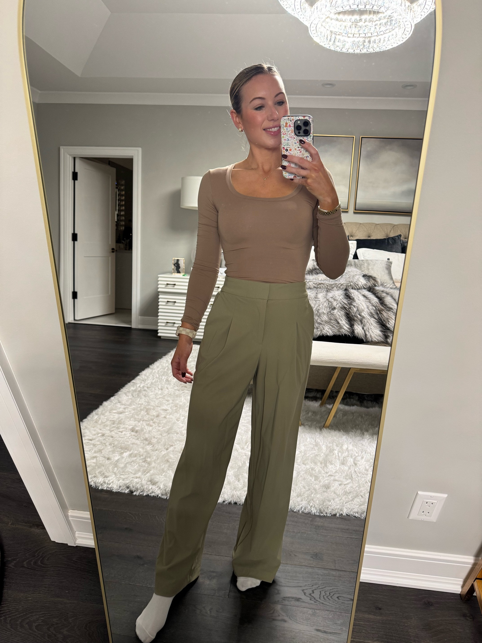 Mom Work fit 
Athleta trousers- size 0
Butter soft Amazon long sleeve- size small 

#LTKFindsUnder50 #LTKHome #LTKWorkwear