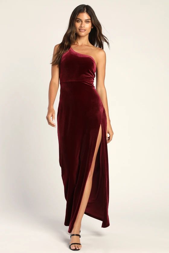 Glamorous Romance Burgundy Velvet One-Shoulder Maxi Dress | Lulus (US)