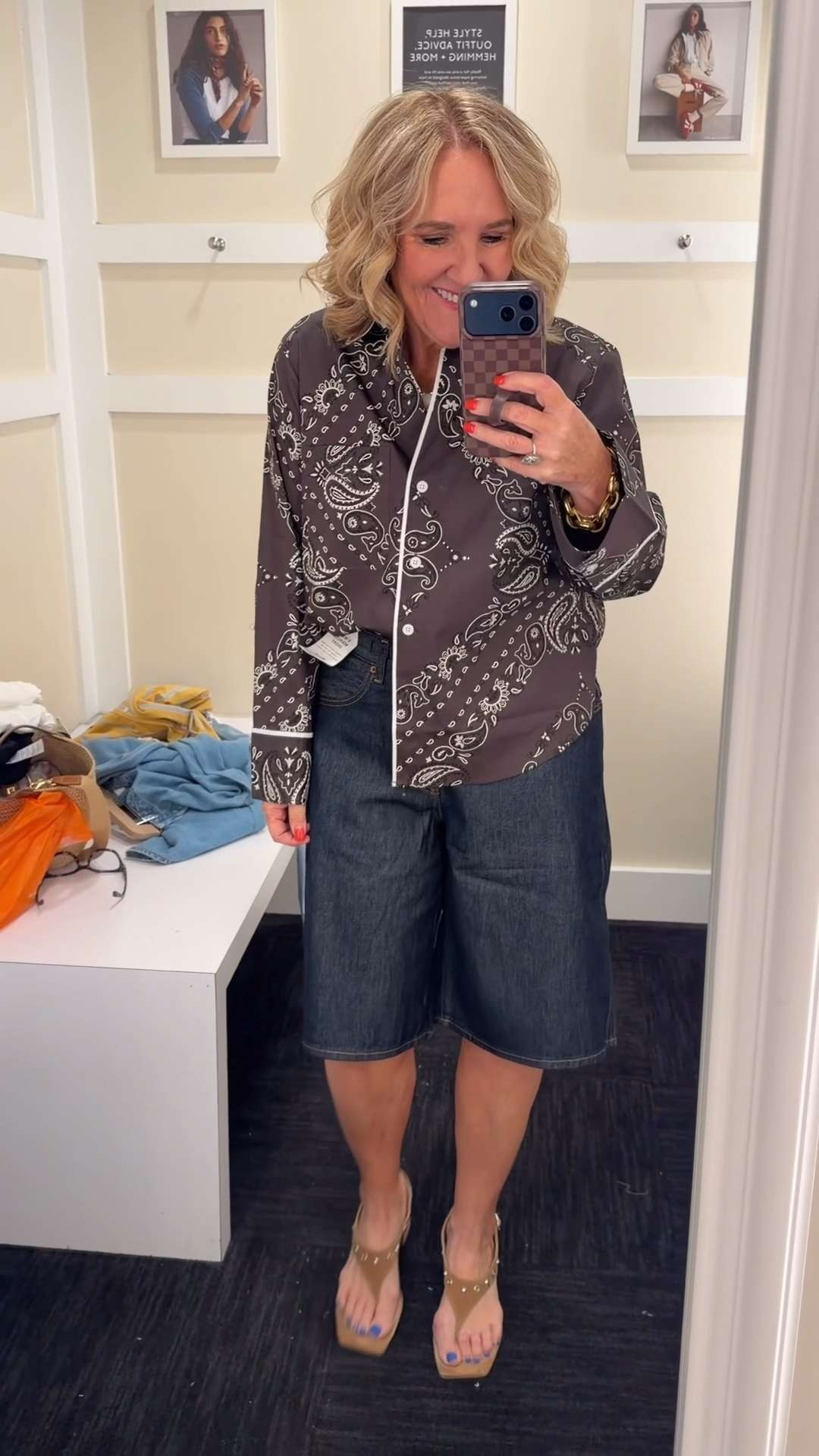 Okay this Madewell outfit feels SO on trend right now 🫶🏻

Such a cute look for casual weekends, concerts, coffee runs, travel days, or everyday summer outfits. The relaxed denim + statement top combo is effortless but still looks put together 🤎

Saving you 20% because who doesn’t love a good sale 🤍 Copy the code below before you checkout! LTK20.  

 #LTKootd #LTKSeasonal #LTKSaleAlert