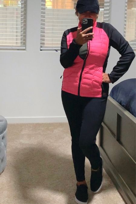 #pinkjacket #athleticjacket #pinkinsulatedjacket #pinkrunningjacket #nike #sliponsneakers #oldnavy #athleisure #errandsootd #momstyle #warmootd #activewear 

#LTKshoecrush #LTKcurves #LTKSeasonal