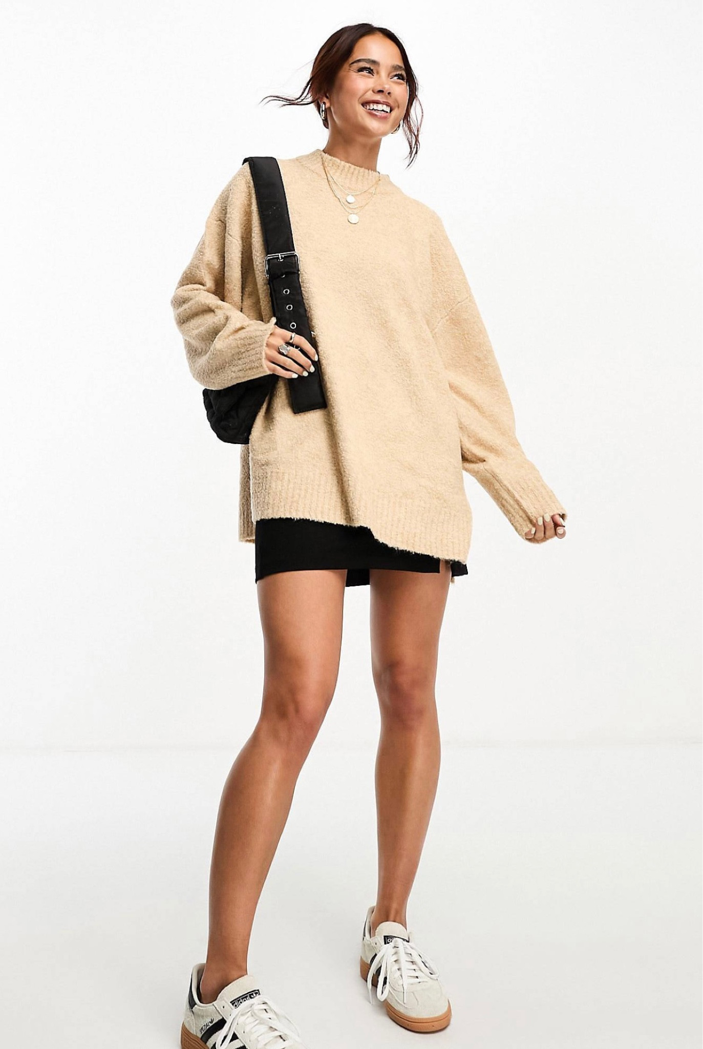 Beige oversized knitted jumper for autumn/winter☁️

#asos #oversizedjumper #knitwear #autumnwinter #autumnoutfit

#LTKstyletip #LTKFind #LTKSeasonal