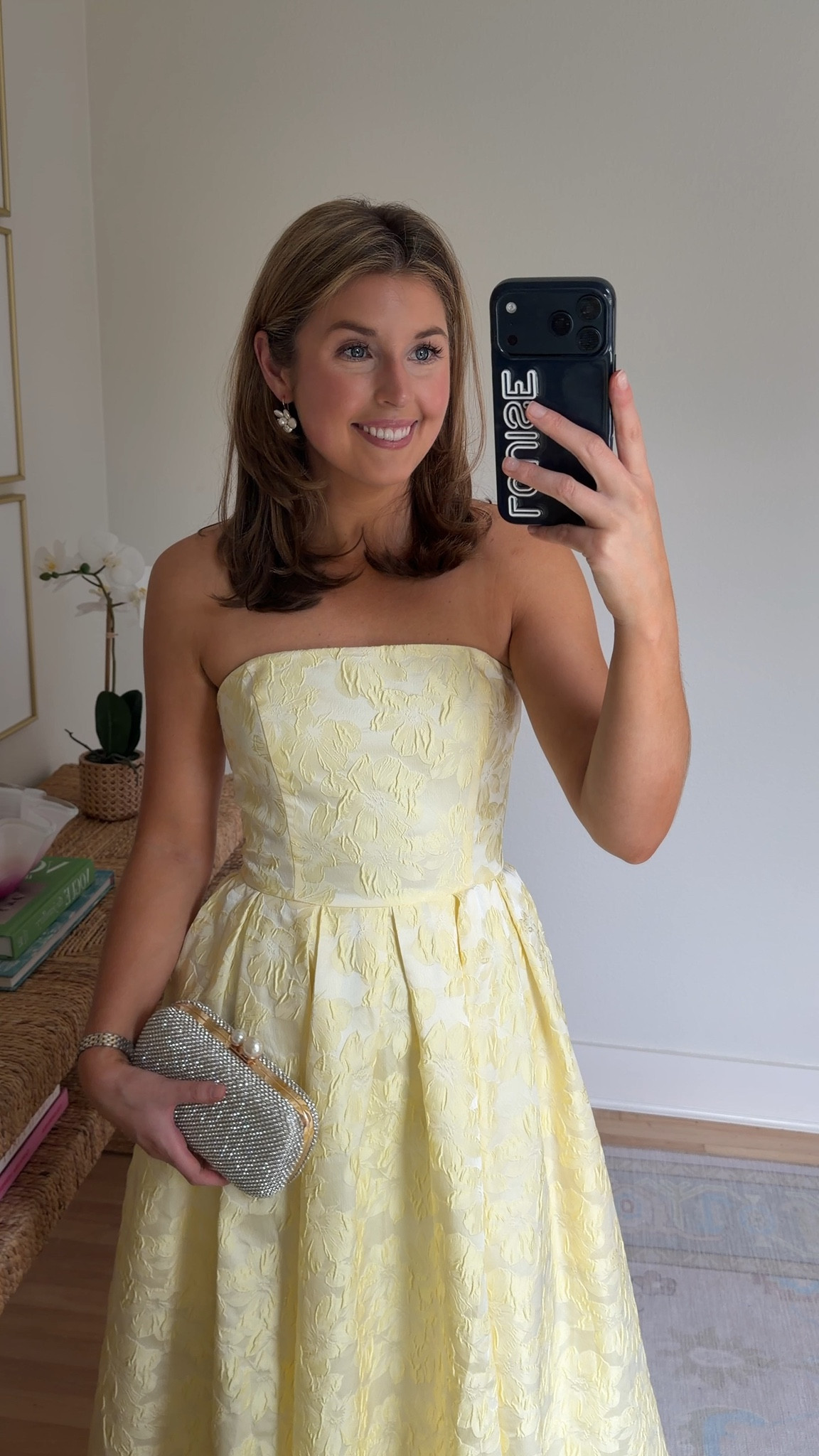 Summer cocktail wedding guest look! Wearing a S 