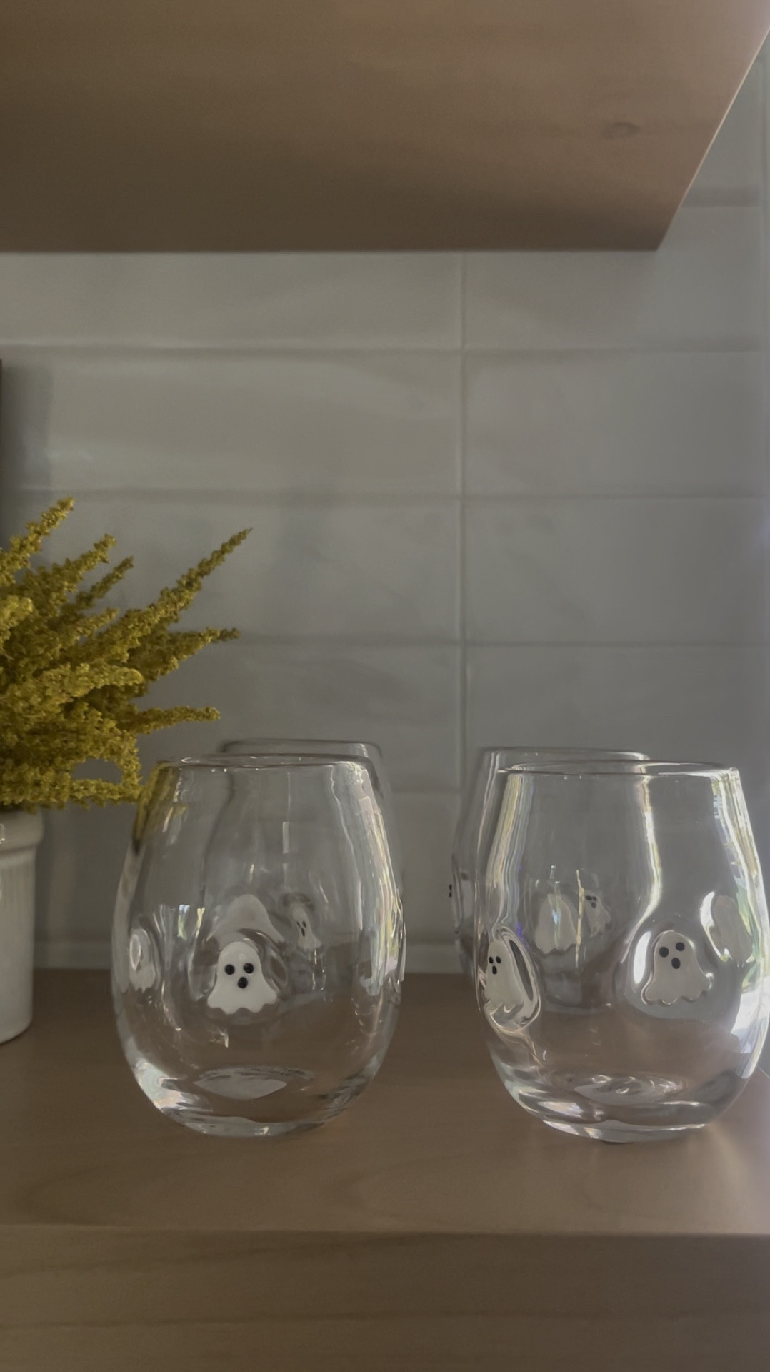 Ghost Drinkware👻✨

Ghost decor, juice glasses halloween, halloween kitchen, halloween juice glass, ghost glasses, ghost cups, halloween party

#LTKHome #LTKSeasonal #LTKFallSale