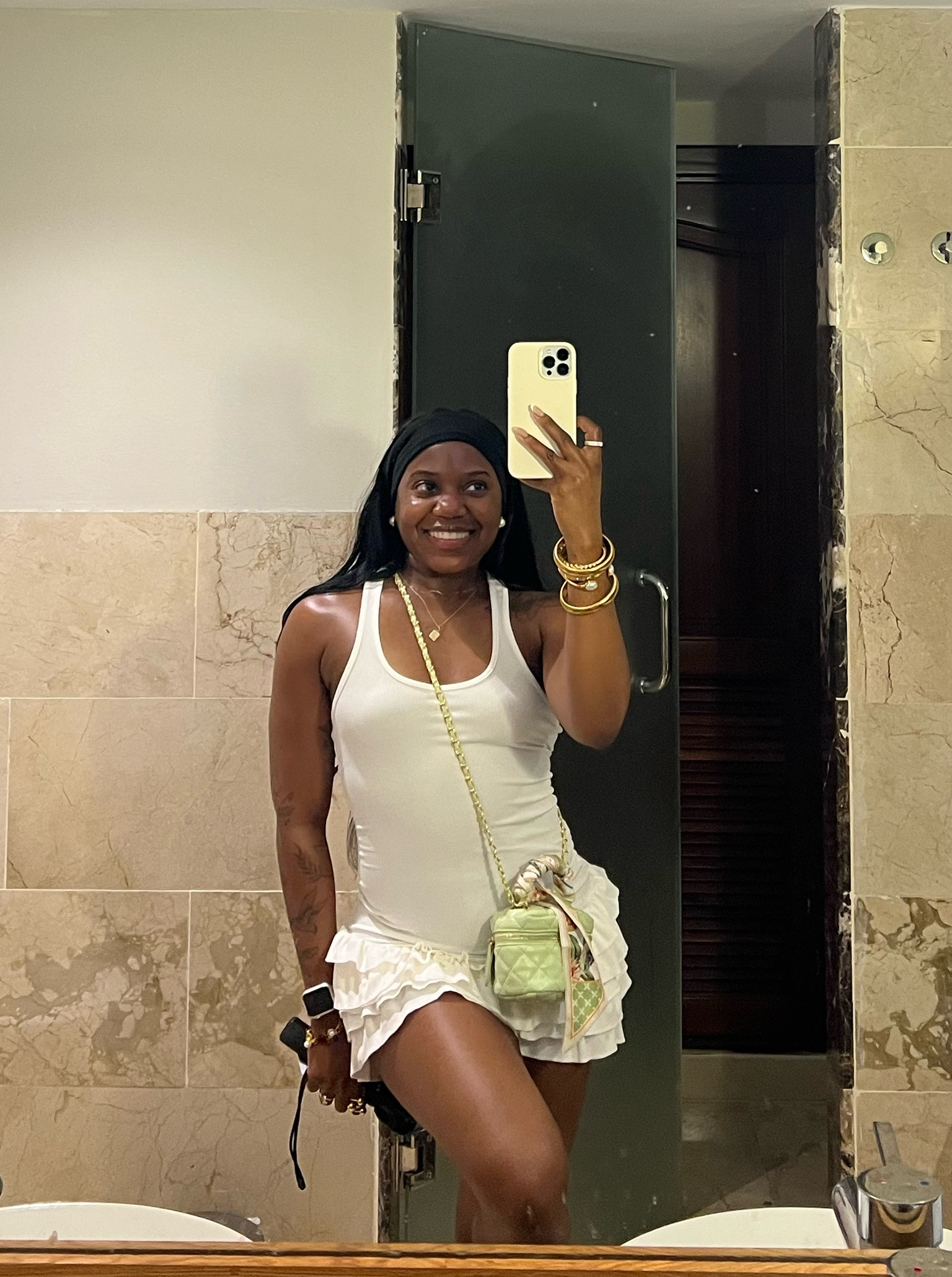 White dress 

#LTKstyletip #LTKspring #LTKtravel