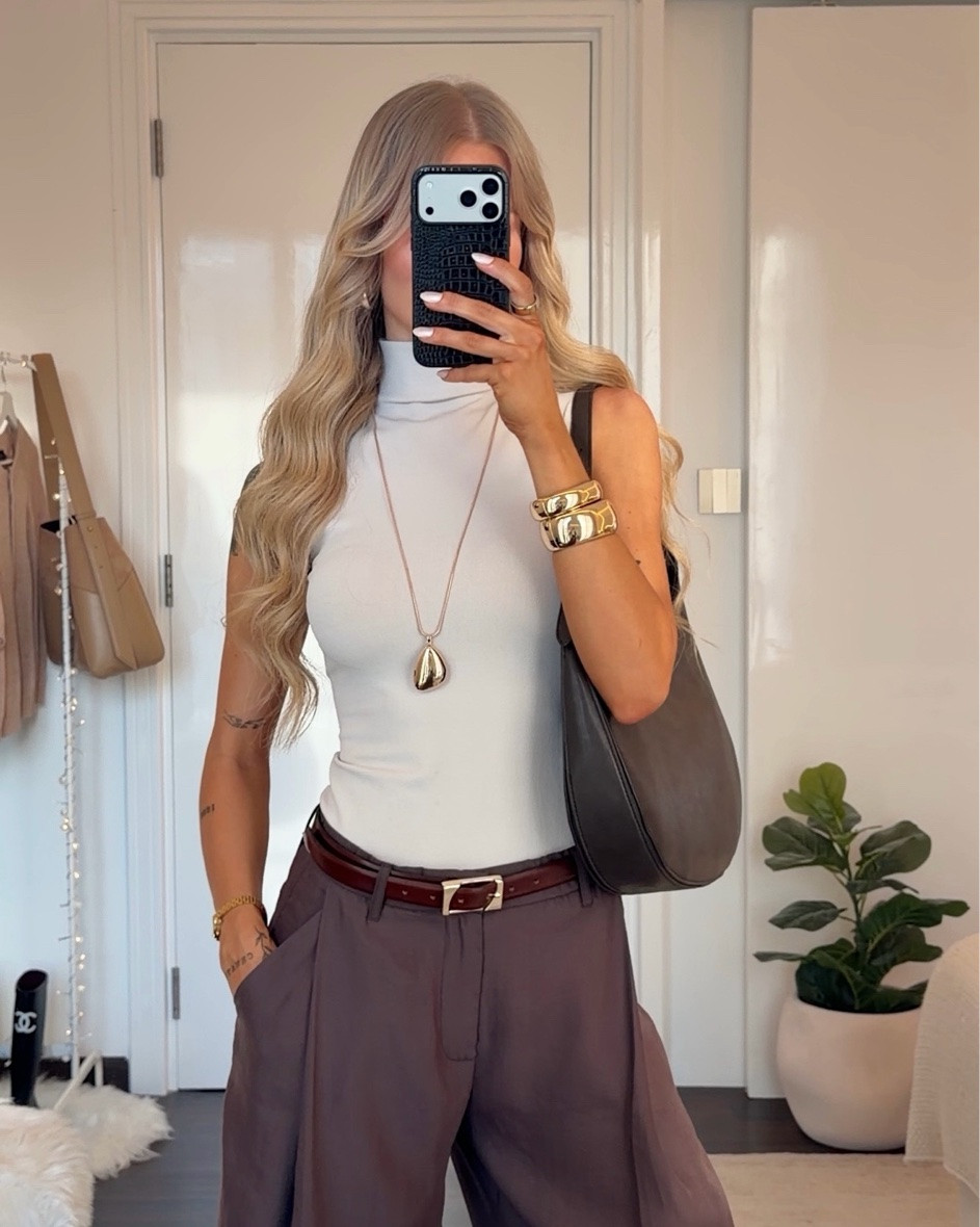 ZARA WIDE LEG PANTS FALL OUTFIT🤎 I’m wearing size XS in the pants, size XS in the jacket and size S in the top✨

#LTKFashionMonth #LTKautumn #LTKstyletip