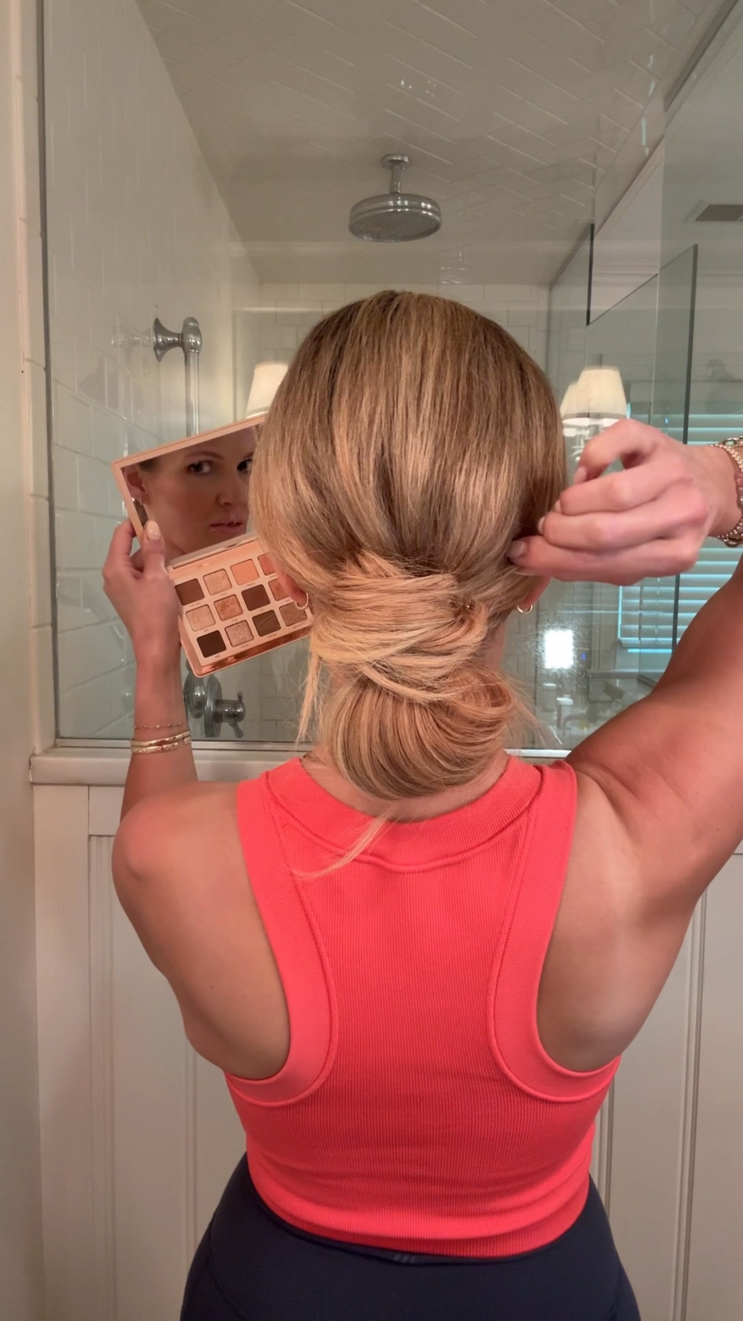 My go to updo for when I just need to feel cute at the park, even though I am just on summer mom shift 👏🏻