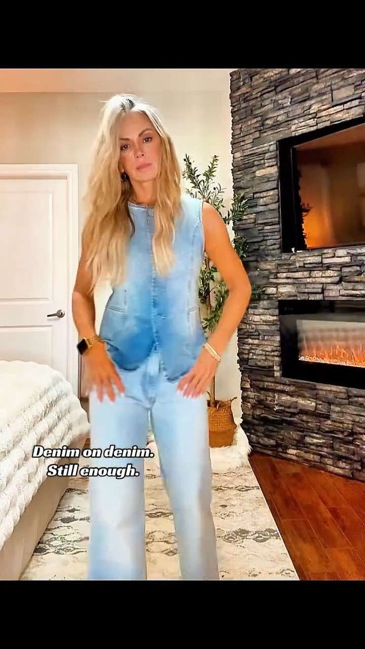 Most days, style is this simple.
Pieces you already own.
No pressure. No costume. Just real life.

#DenimOnDenim #Over50Style #MidlifeStyle #TimelessStyle #SimpleStyle 

(Outfit links in bio)

@levis