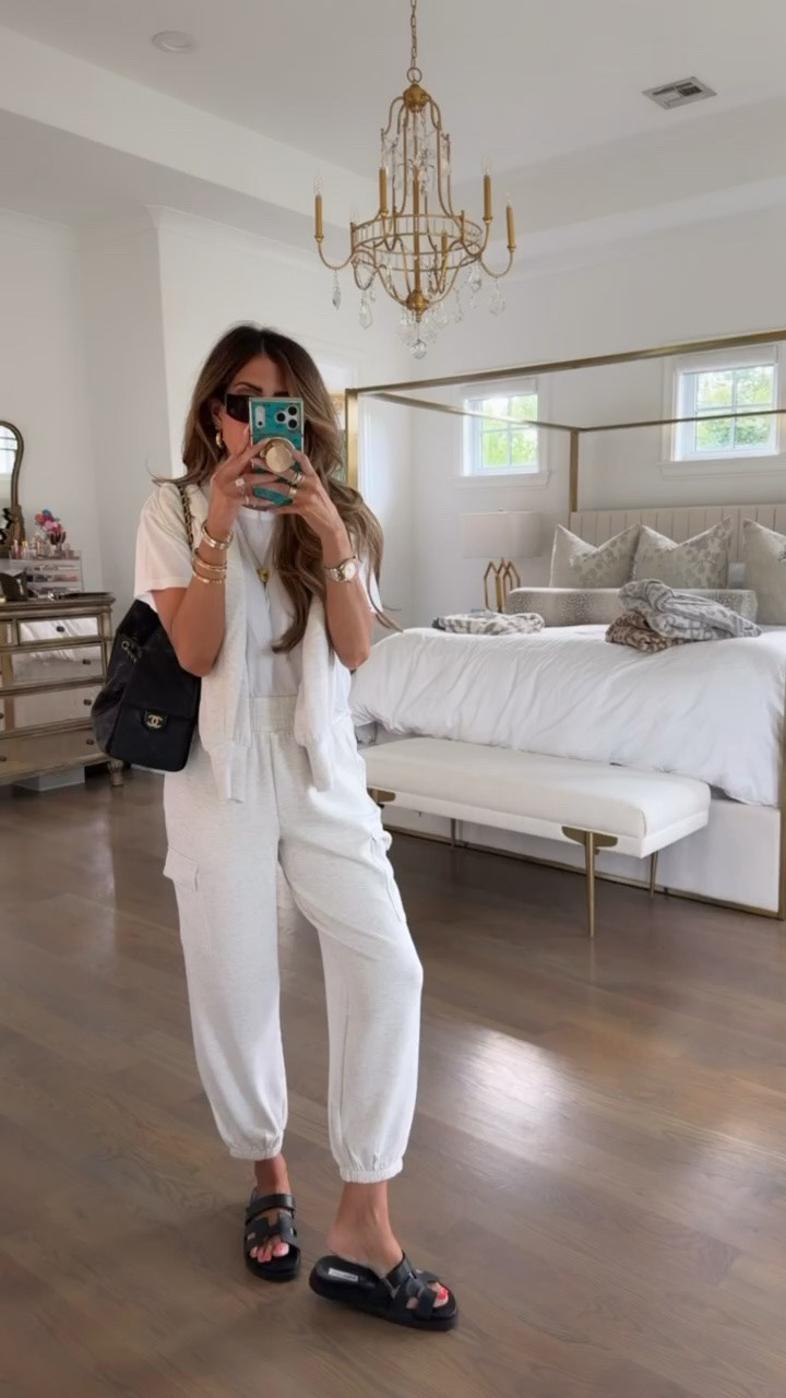 Back in stock! These soft NSALE cargo joggers have been restocked!! Wearing a small in everything! 

Nordstrom Sale, NSALE, Nordstrom home, Nordstrom jewelry, Nordstrom beauty, Nordstrom sunglasses, Nordstrom fashion, Nordstrom tops, Nordstrom jeans, Nordstrom finds, Nordstrom Sale finds, Emily Gemma

#LTKmomlife #LTKSaleAlert #LTKTravel