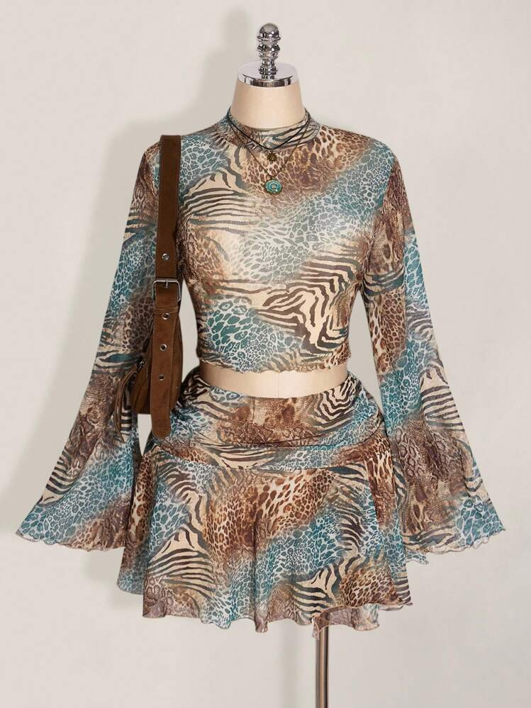 SHEIN ICON Women's Plus Size Vacation Bell Sleeve Music Festival Leopard Print Long Sleeve Top, Leopard Print Ruched Waist Side Slit A-Line Mini Skirt, Suitable For Party, Date, Street, City Vacation, Music Festival, Beach, Summer Women Two Pieces Set Long Sleeve Two Pieces Set Animal Print Two Pieces Set Cheetah Print Two Pieces,Fall Clothes For Women | SHEIN
