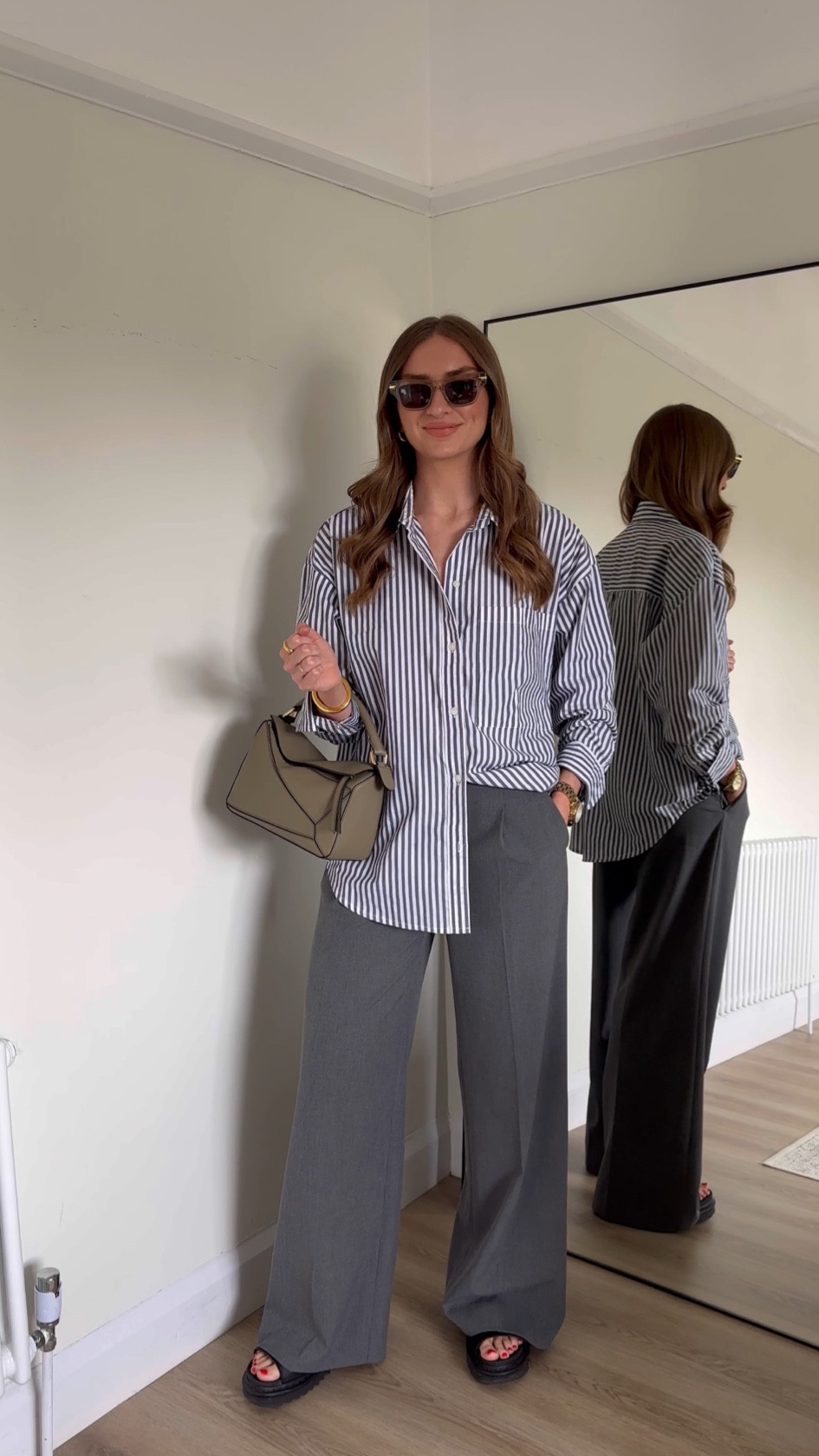 Styling grey trousers

Medium in the Abercrombie Oversized Poplin Shirt, limited so have linked similar 
26 Long in the Abercrombie Grey Mid Rise Tailored Wide Leg Pant
I'm 5ft 6
Loewe puzzle bag, small size in artichoke green (exact style no longer available)
Dr Marten Voss sandals
Bottega sunglasses






Grey trouser outfit, wardrobe staples, wide leg trousers
outfit inspiration, striped shirt outfit

#LTKeurope #LTKuk #AugustBrandSpotlight