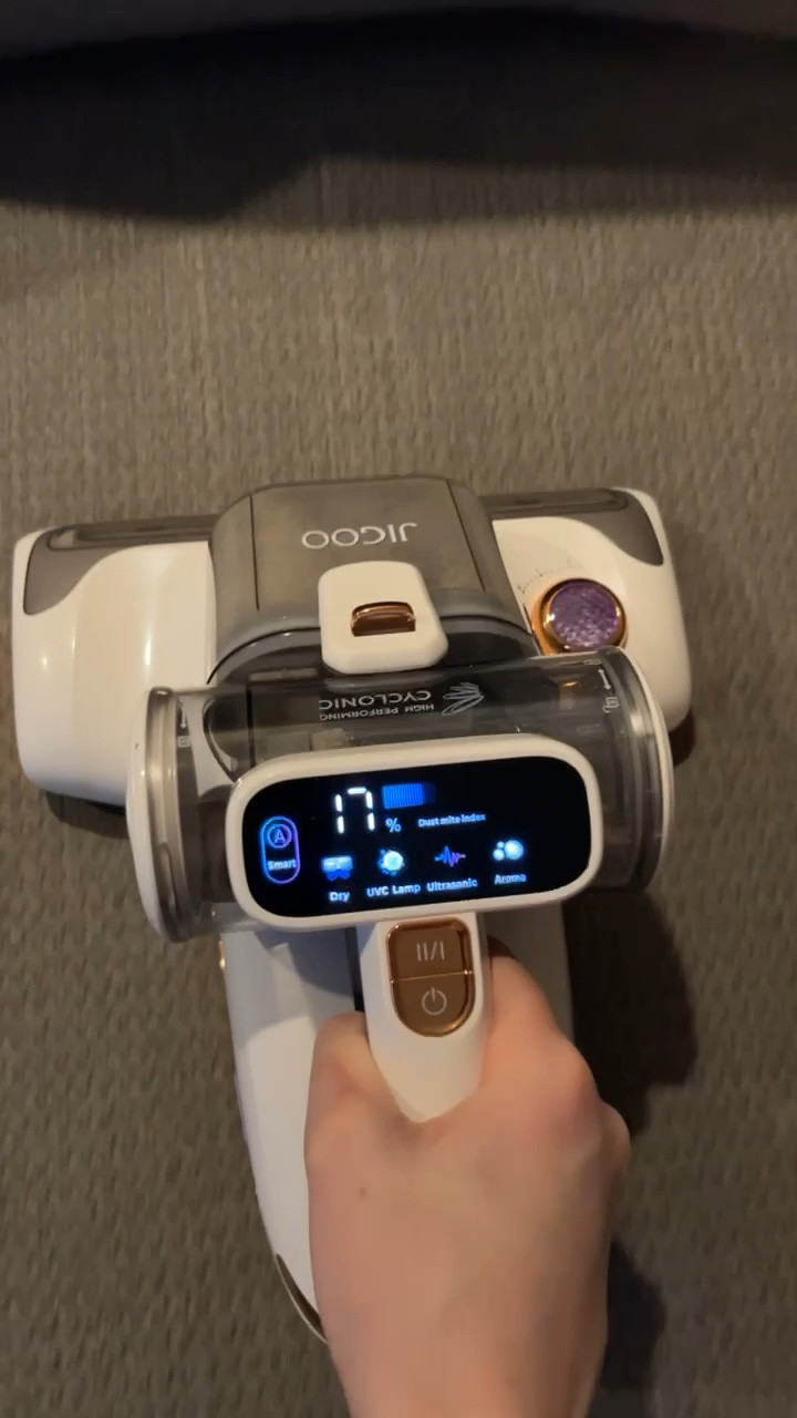 Mattress/Couch Vacuum w/UV light and dust mite sensor