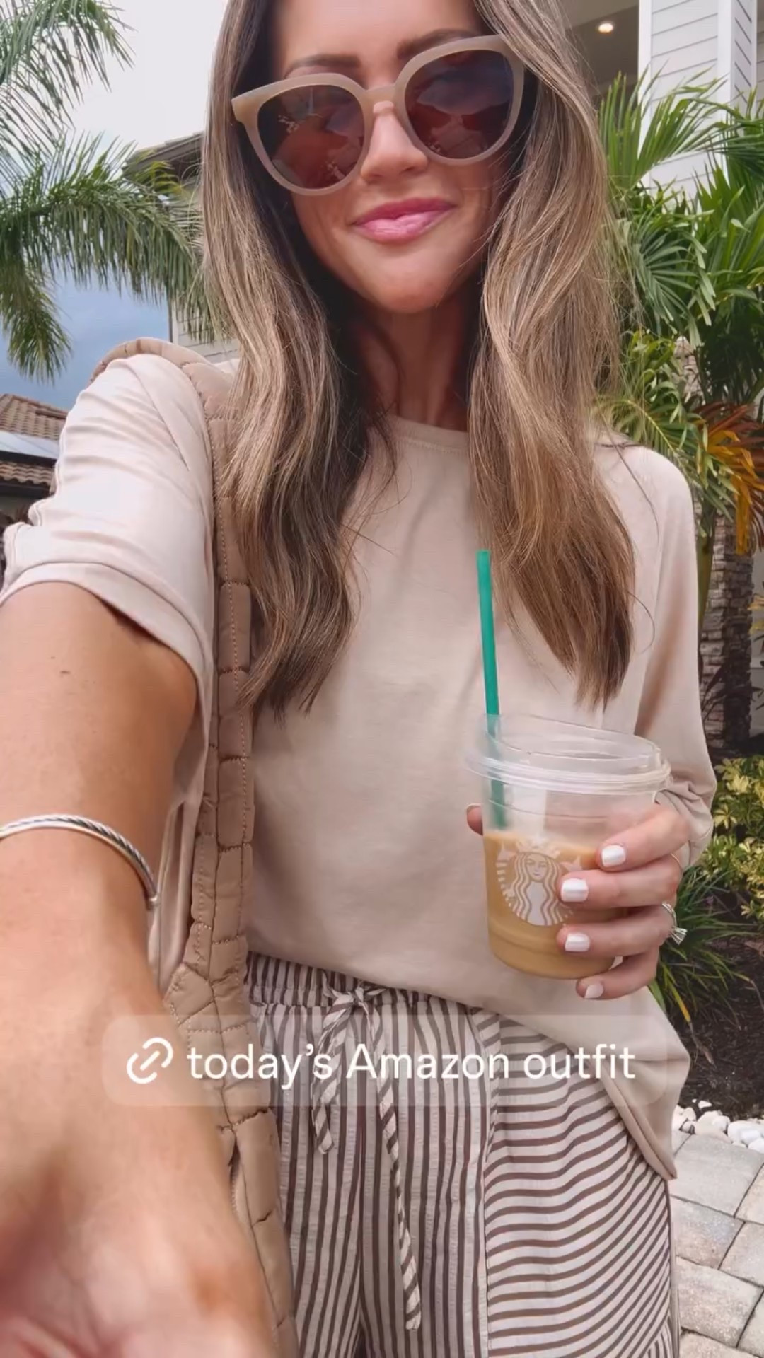 Yesterday’s neutral amazon outfit!!! I was soooo comfy for the busiest day. True smalls!! 