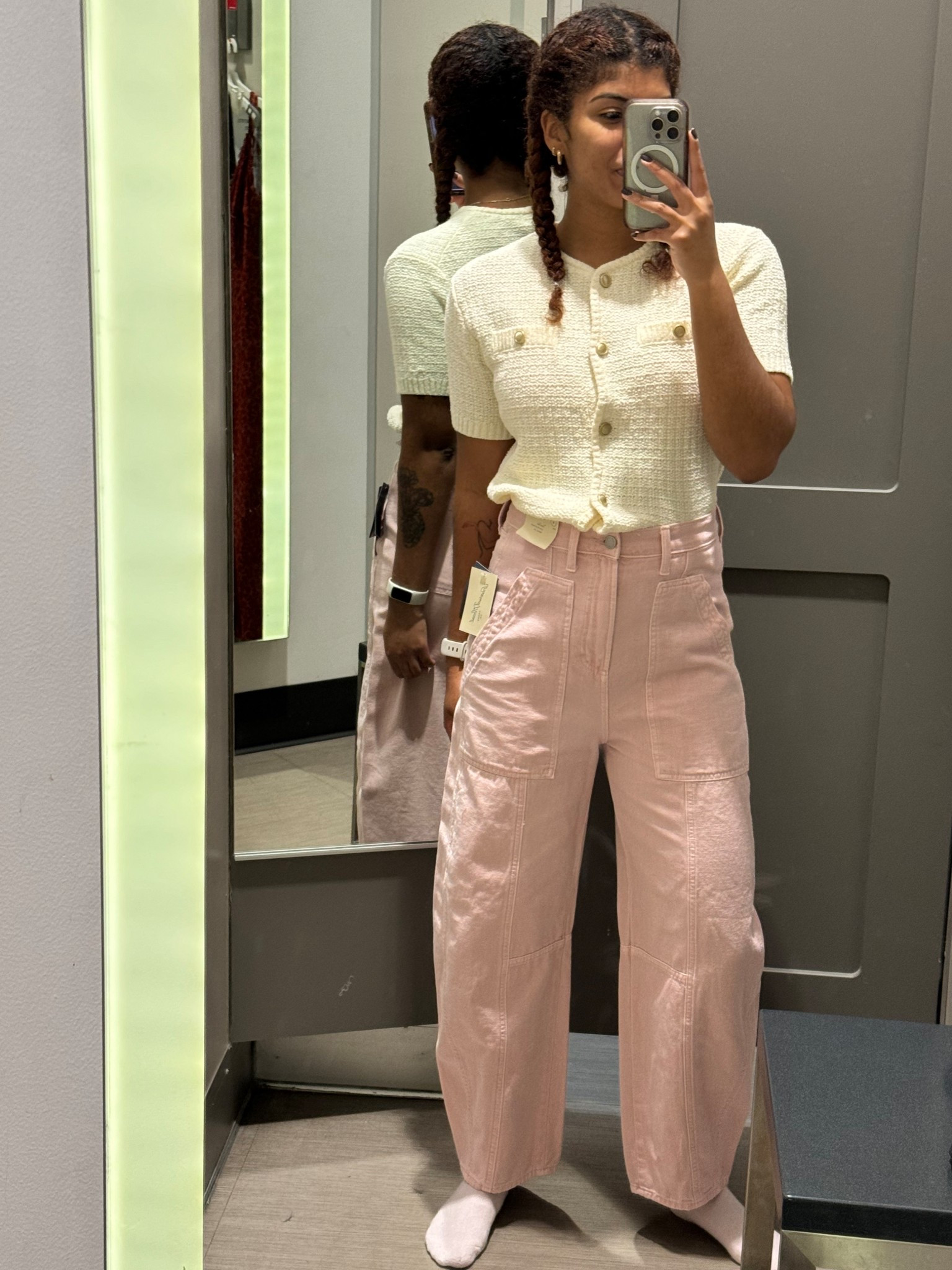Pink barrel jeans and a short sleeve cardigan! Perfect for the holidays 

#LTKHoliday #LTKFindsUnder50 #LTKSeasonal