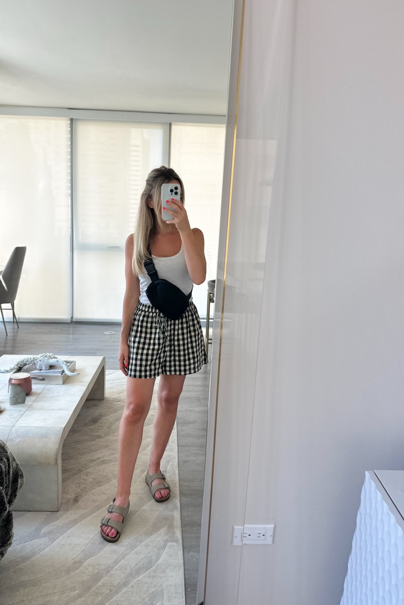 Chicago: Daily Outfit- coffee run
* shorts are apart of the Nordstrom Anniversary sale 


ootd style fashion, gingham shorts, Nordstrom sale, summer shorts, coffee outfit, running errands

#LTKU #LTKootd #LTKSaleAlert