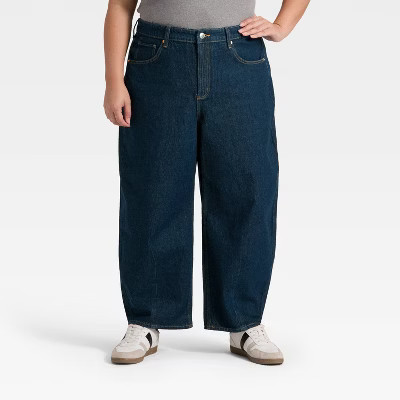 Women's High-Rise Easy Barrel Ankle Jeans - Universal Thread™ Rinse Dark Wash 0 Long | Target