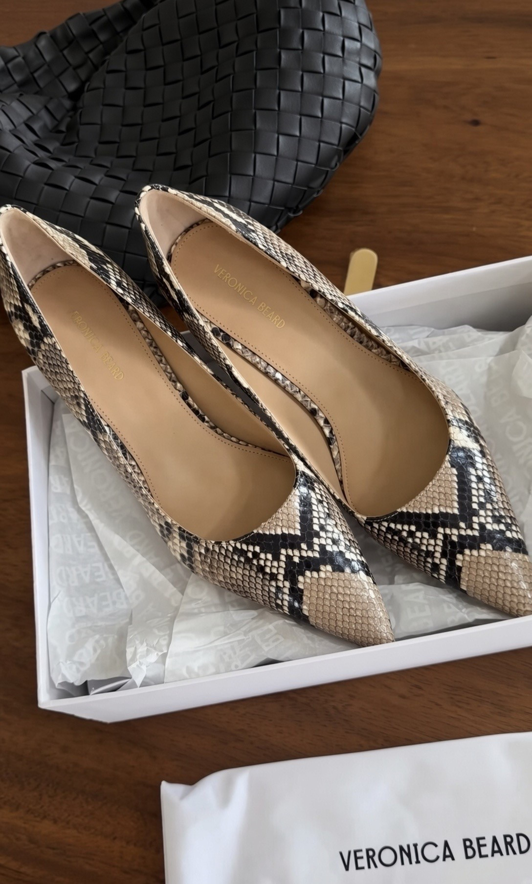 Consider these a neutral… with a little attitude. 🐍These Veronica Beard snake-print beauties are the perfect finishing touch to jeans, trousers, or a simple black dress. Sometimes the shoes make the whole outfit!  Grab a pair while they’re on sale

#LTKOver40 #LTKU #LTKSaleAlert