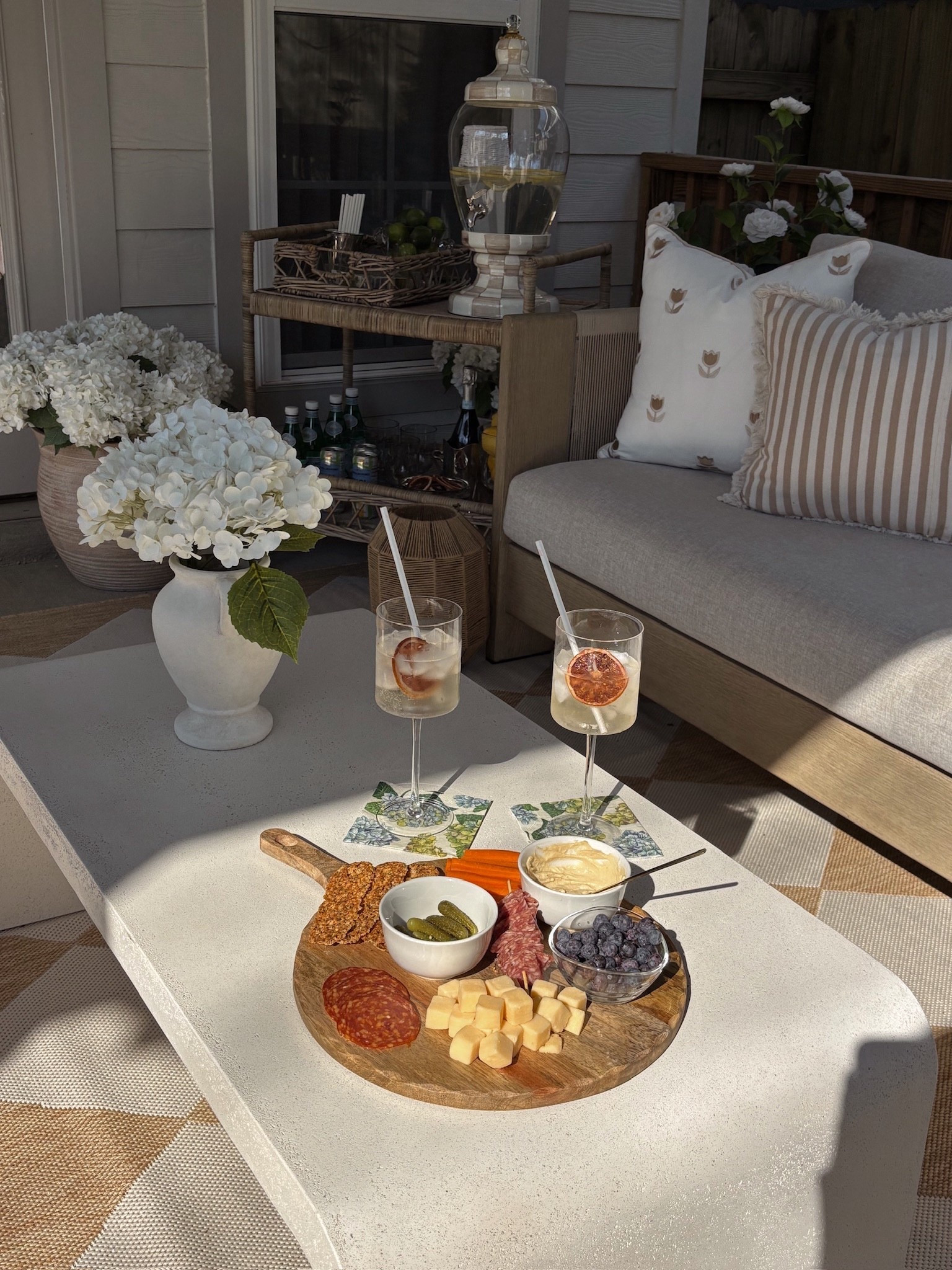 Drinks on the patio🤍

Everything is linked!



Spring 2026, hosting, patio, home decor, bar cart, summer, sidneymarieduke 

#LTKSeasonal #LTKfoodie #LTKHome